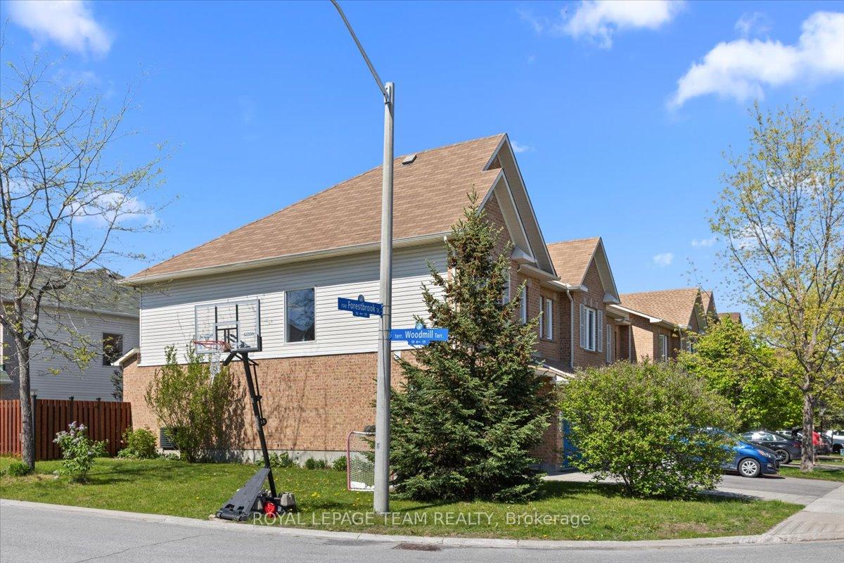 345 Forestbrook Street, Kanata — photo 3 of 5