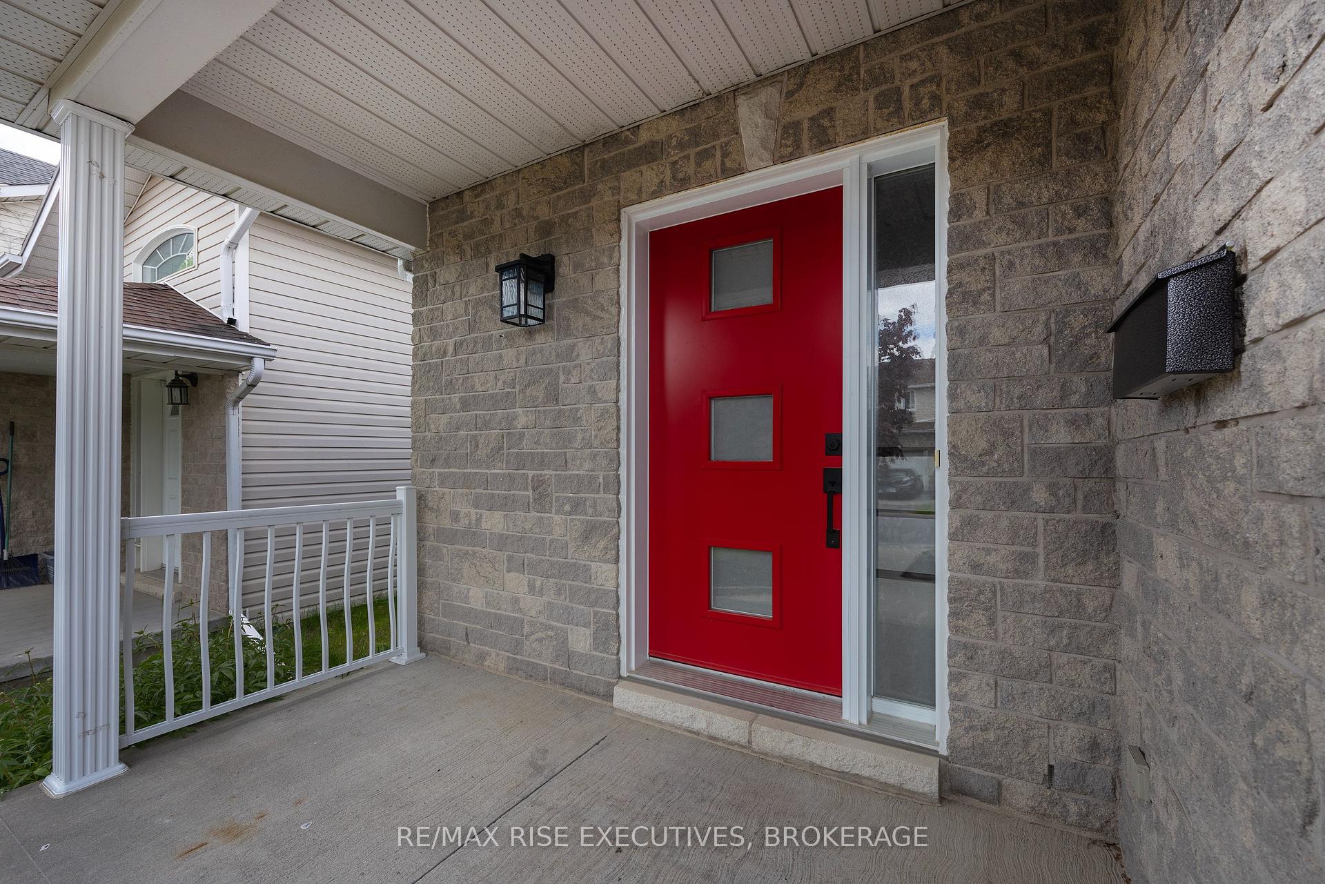 926 Bluffwood Avenue, Kingston — photo 3 of 5