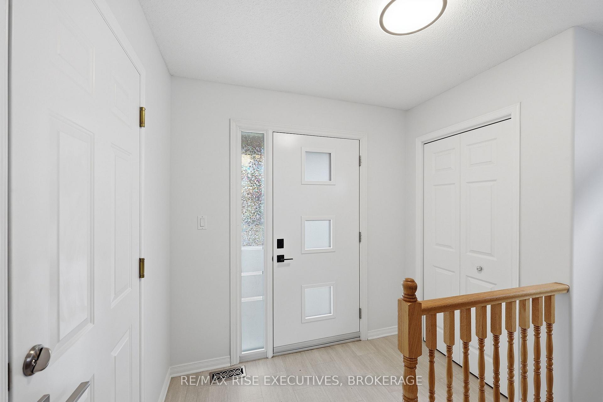 926 Bluffwood Avenue, Kingston — photo 4 of 5