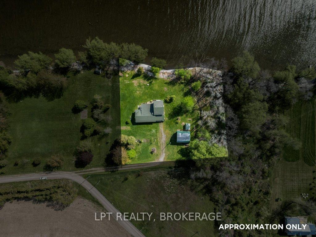 159 Point Pleasant Lane, Prince Edward County — photo 4 of 5