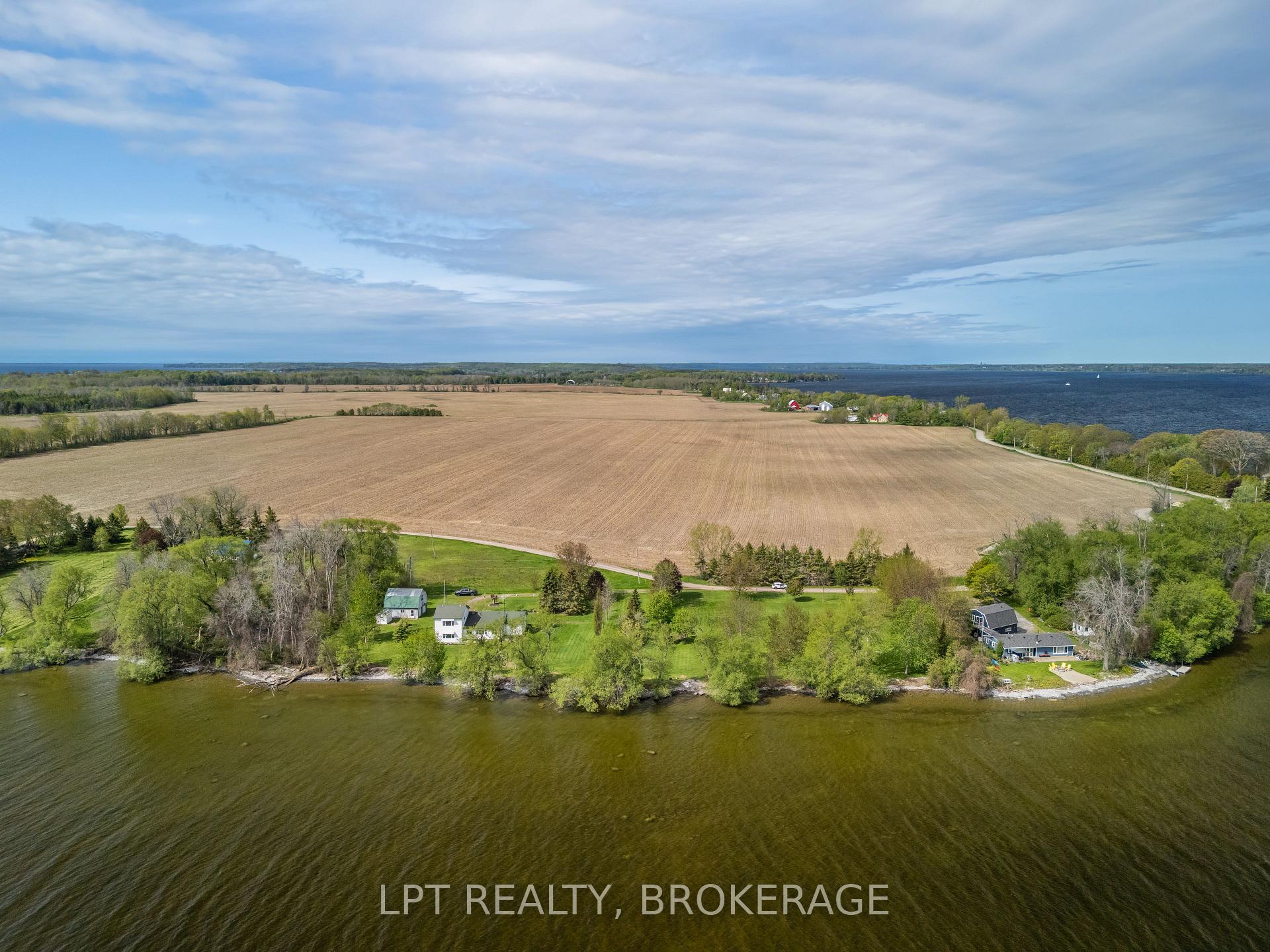 0-159 Point Pleasant Lane, Prince Edward County — photo 2 of 5
