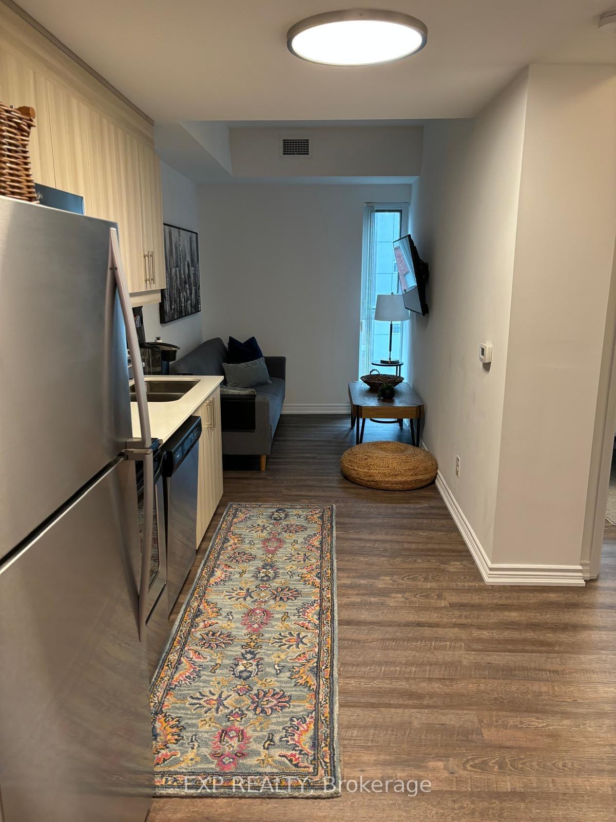 158 King Street 603, Waterloo — photo 2 of 5