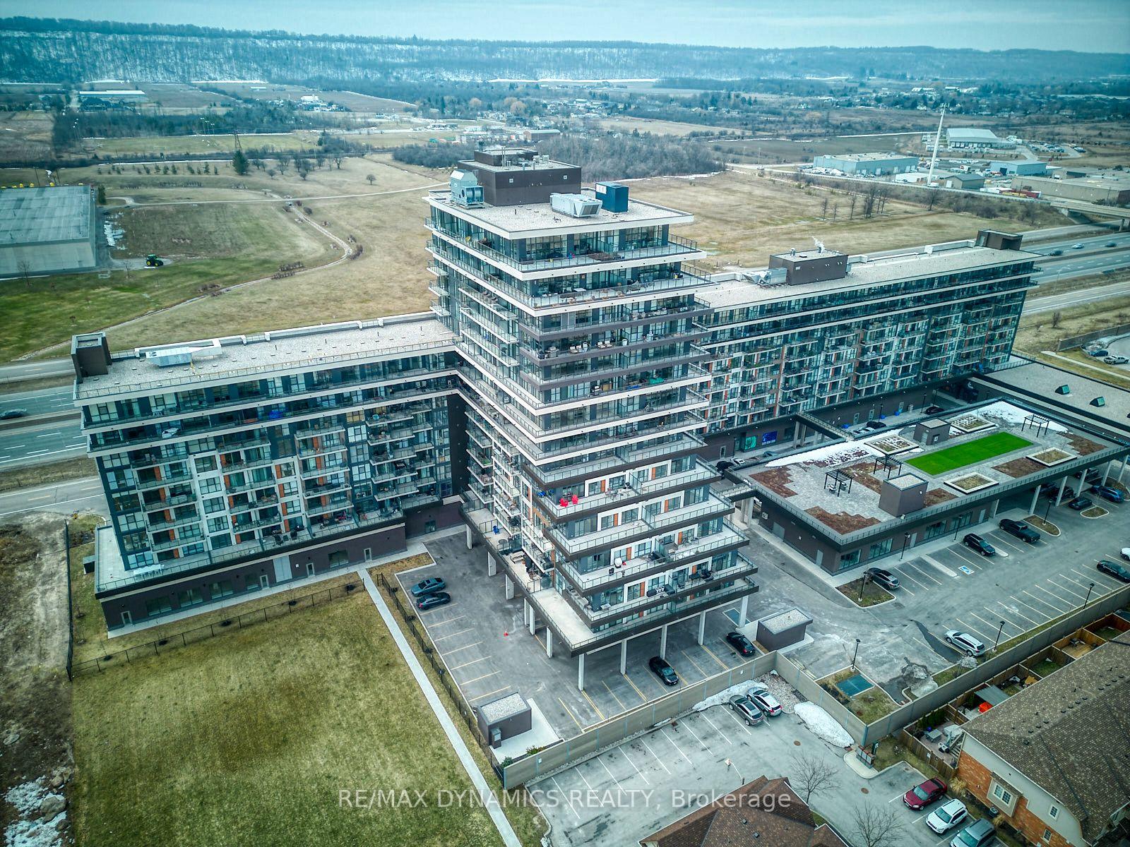 550 North Service Road 407, Grimsby — photo 2 of 5