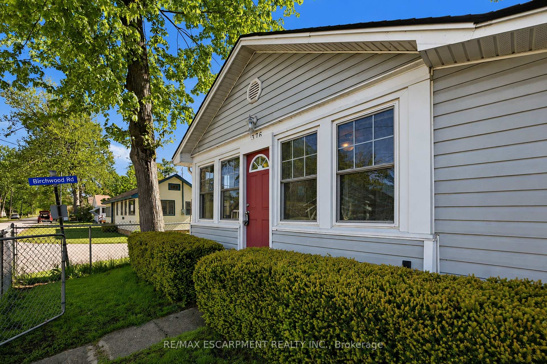 376 OAKWOOD Avenue, Fort Erie — photo 3 of 5