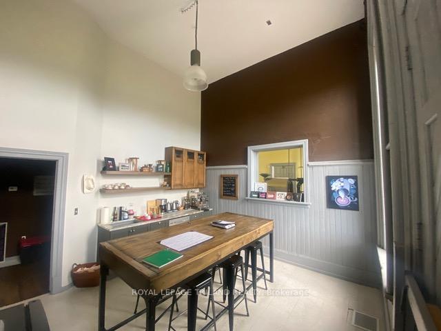 750 Talbot Street, St. Thomas — photo 4 of 5
