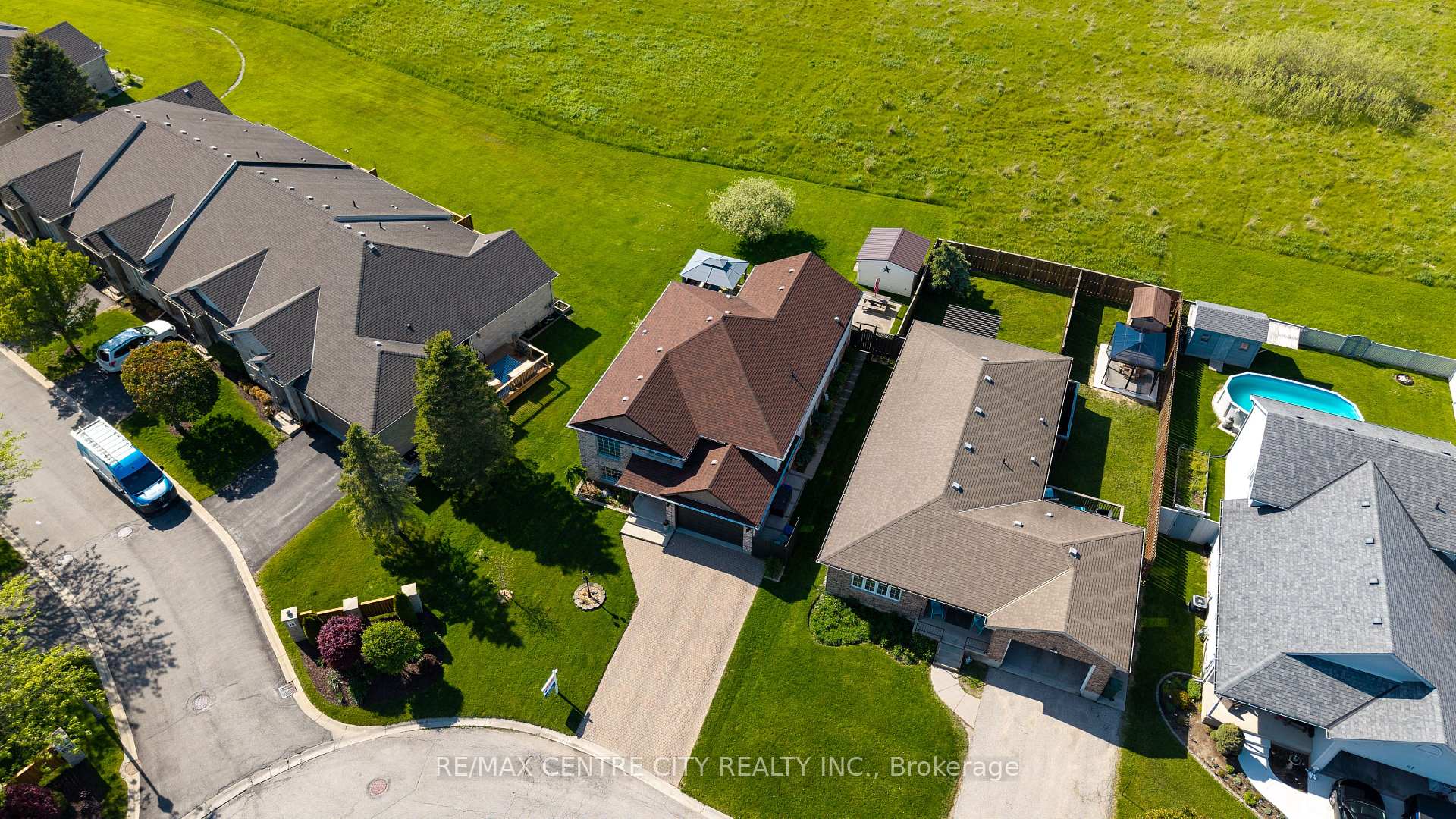 85 Donker Drive, St. Thomas — photo 4 of 5
