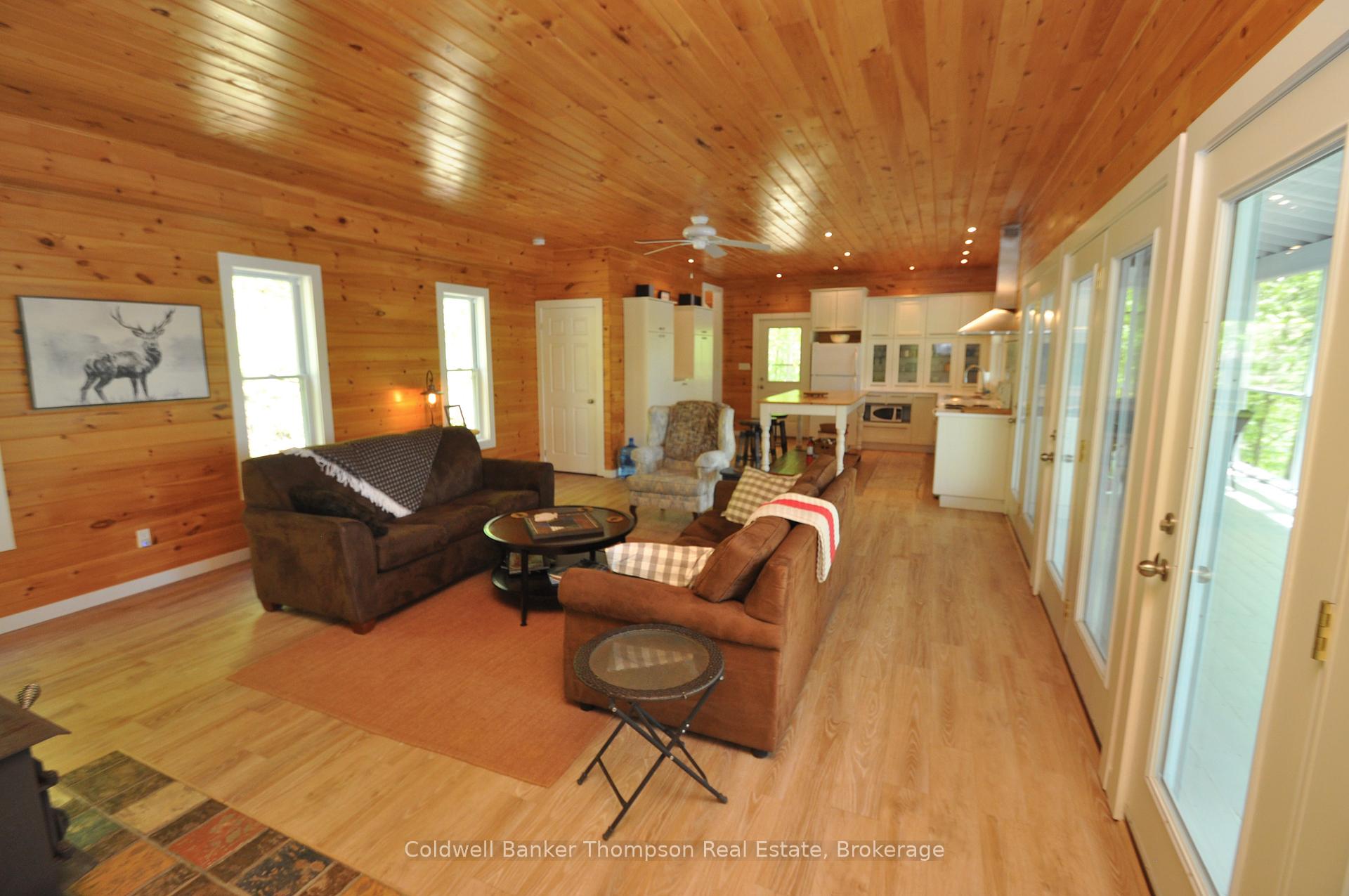 768 Big Island, Huntsville — photo 5 of 5