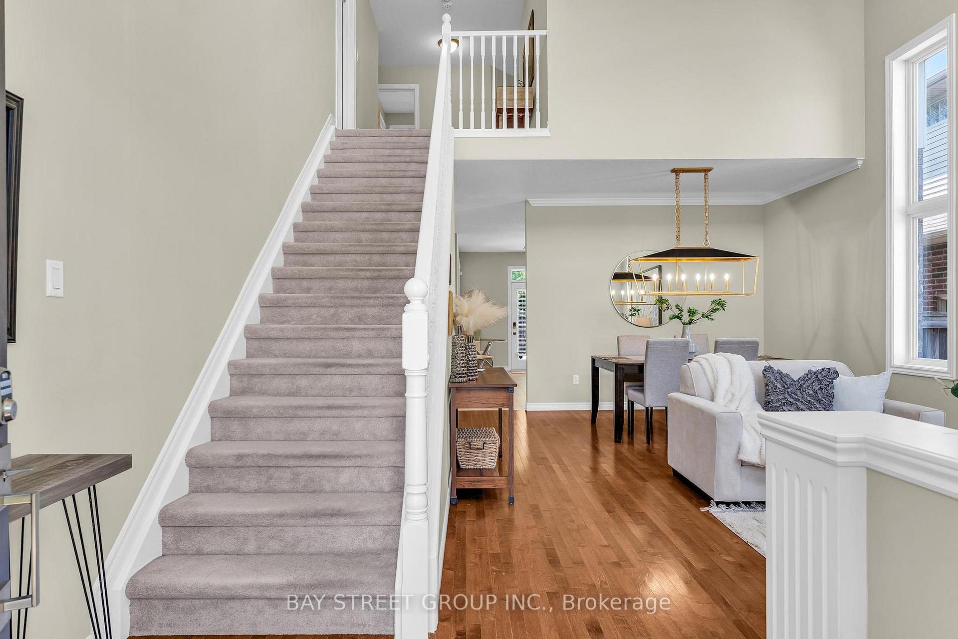 294 Berryhill Drive, London North — photo 4 of 5