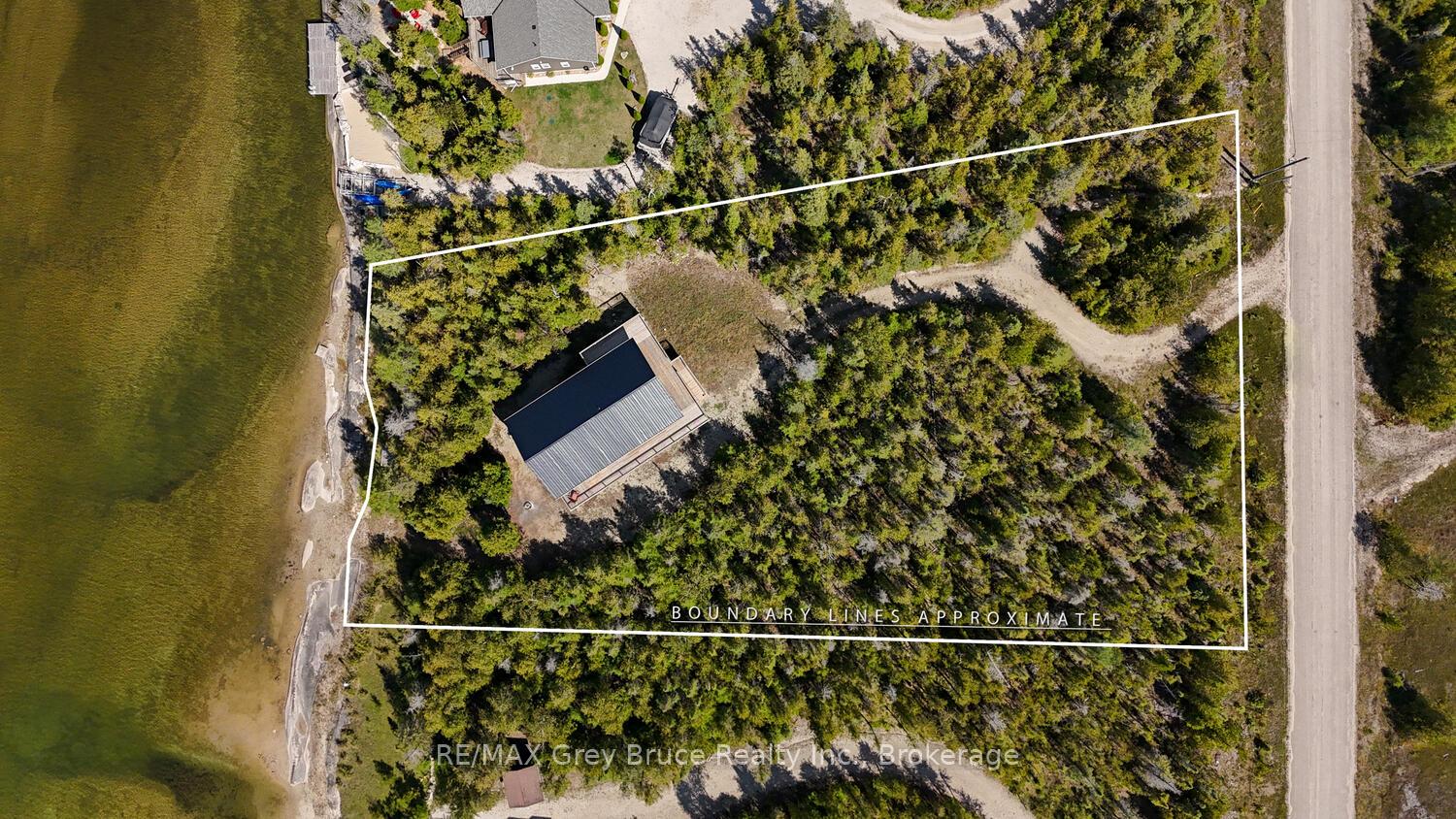 38 Bay Shore Avenue S, Northern Bruce Peninsula — photo 4 of 5