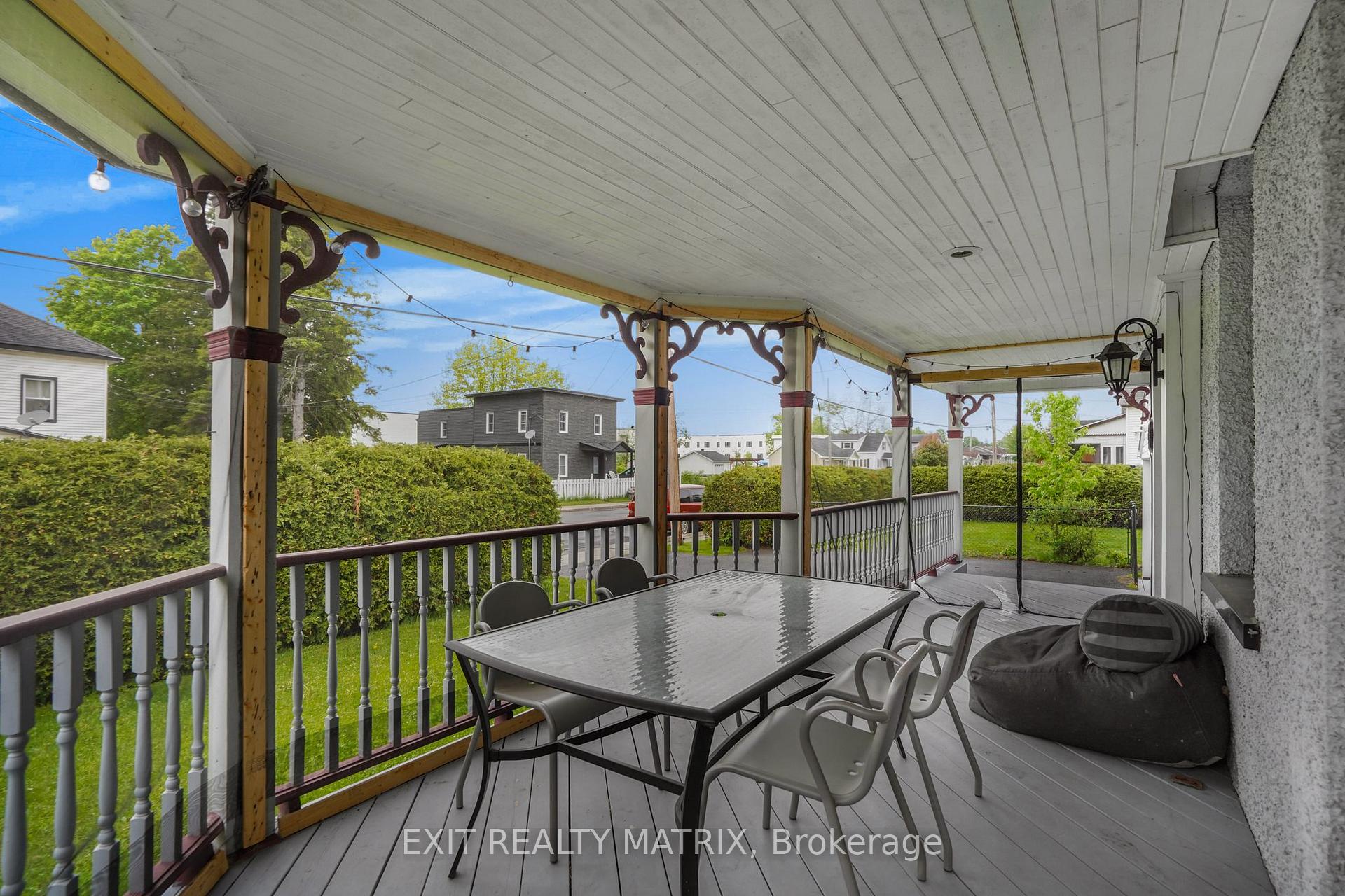 160 Nelson Street E, Hawkesbury — photo 4 of 5