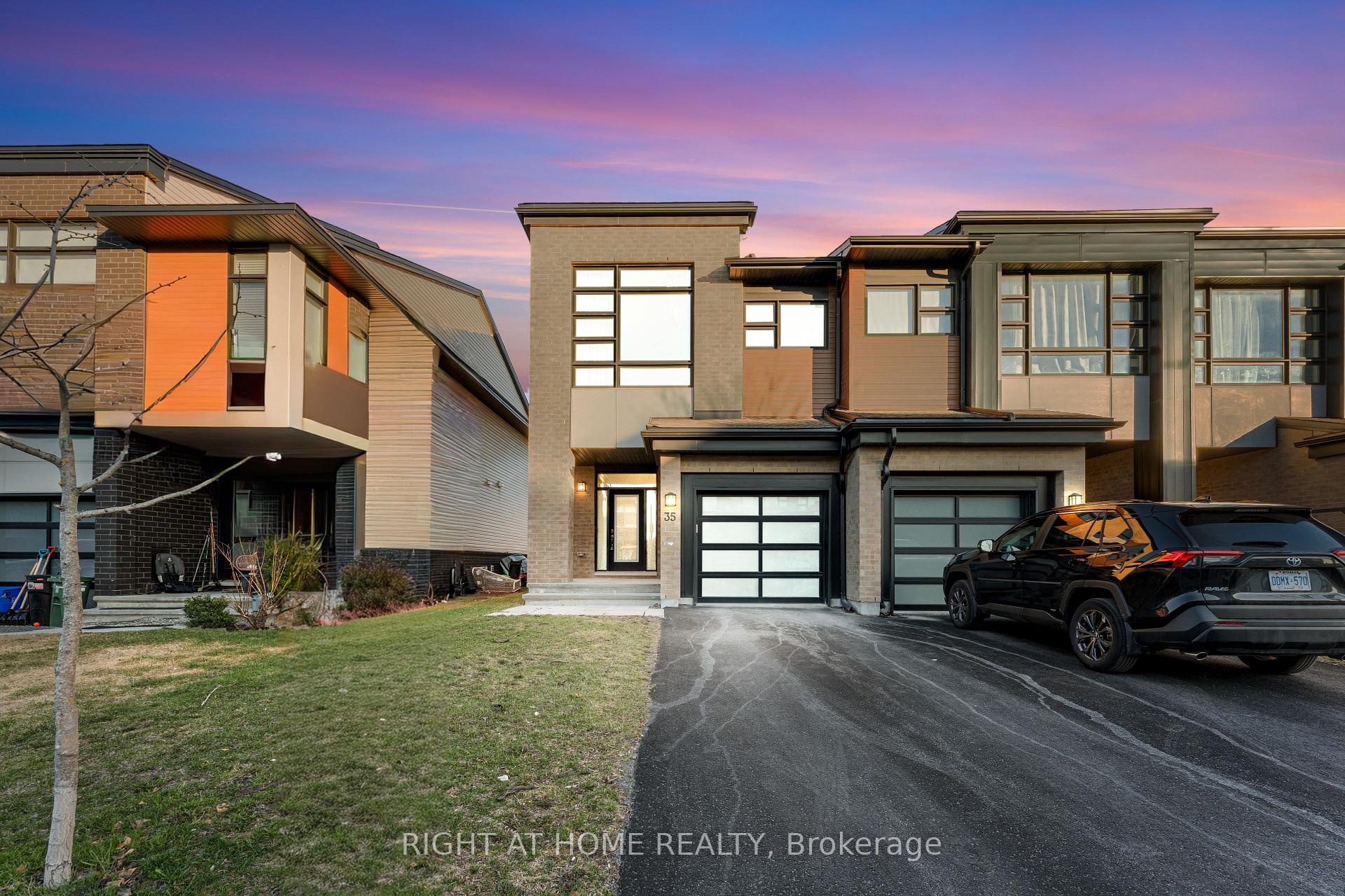 35 PLANK Street, Kanata, ON K2V 0M4 — Kanata, Ontario