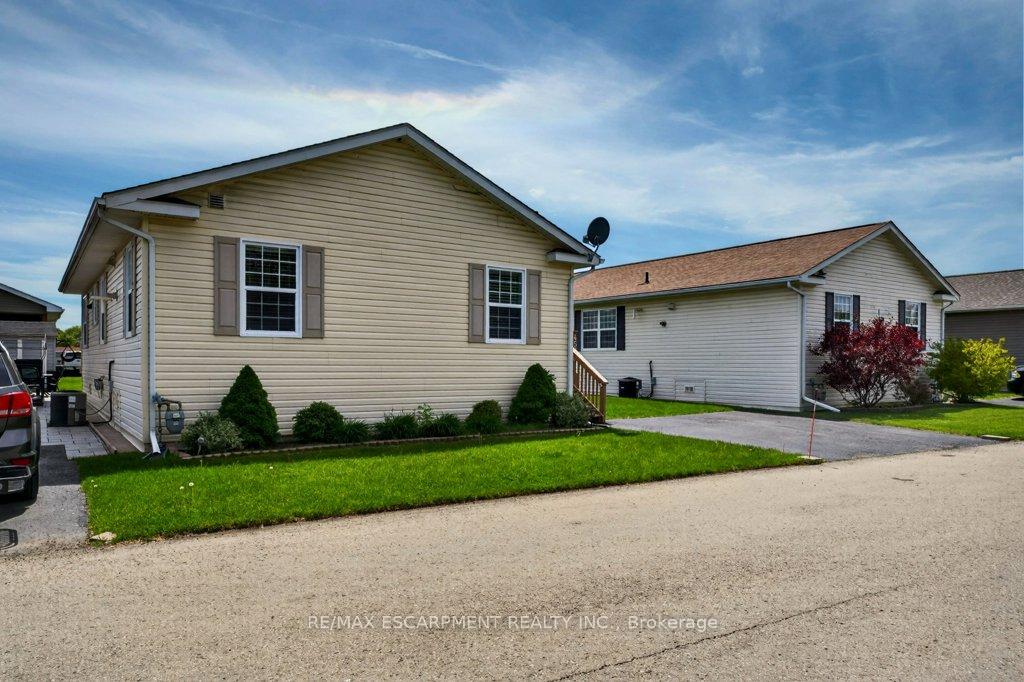 4578 Susanna Lane, Lincoln — photo 2 of 5