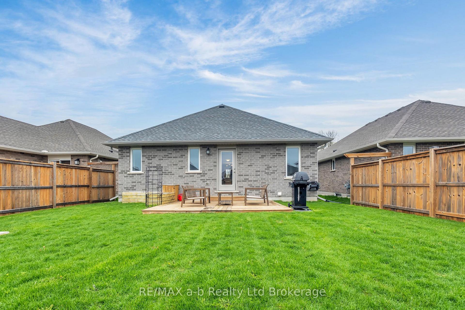242 Wilson Avenue, Tillsonburg — photo 5 of 5