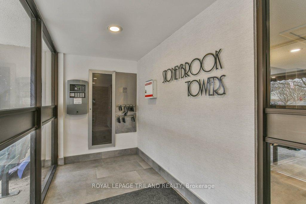1600 ADELAIDE Street N 1001, London North — photo 3 of 5