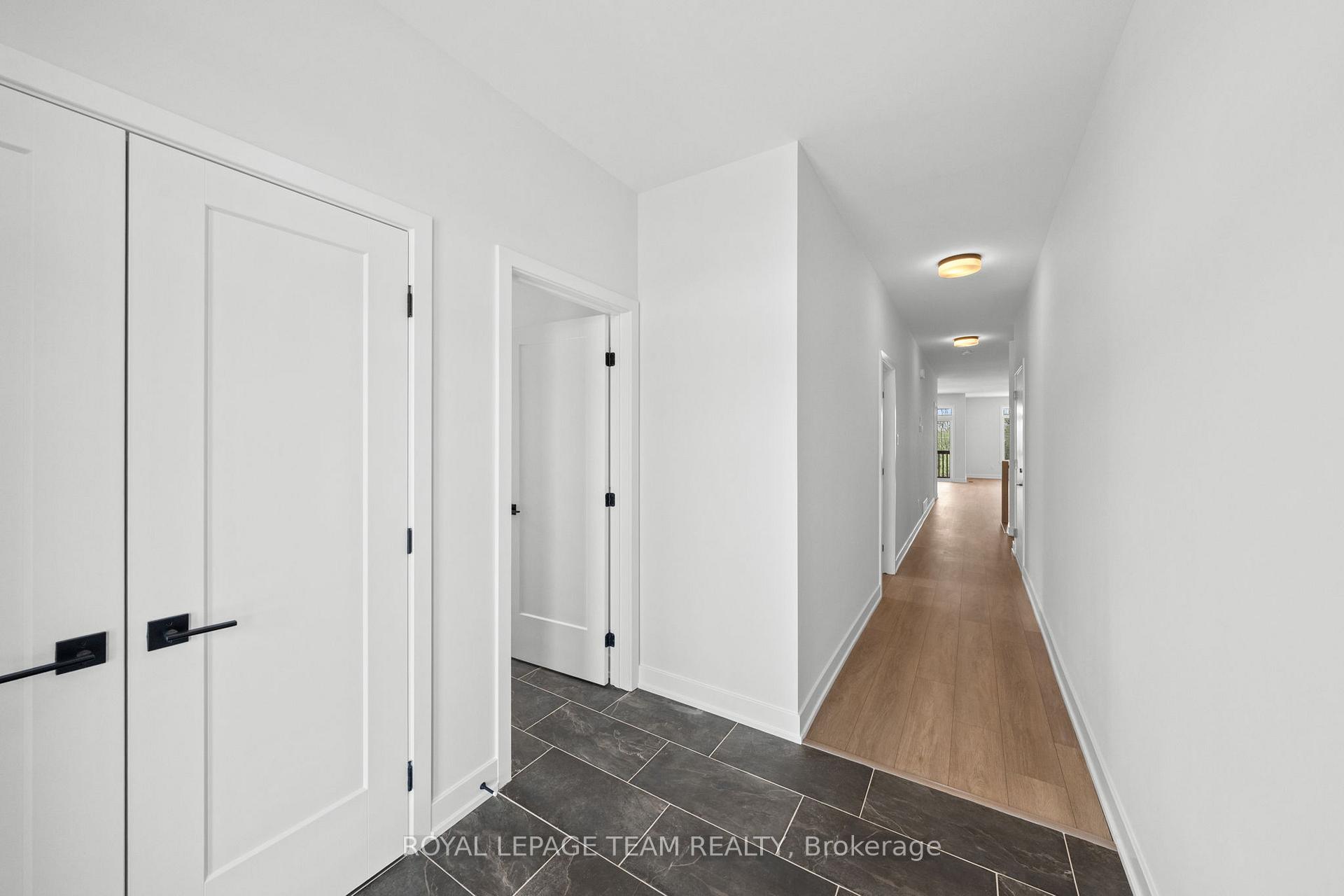 1090 Moore Street, Brockville — photo 5 of 5