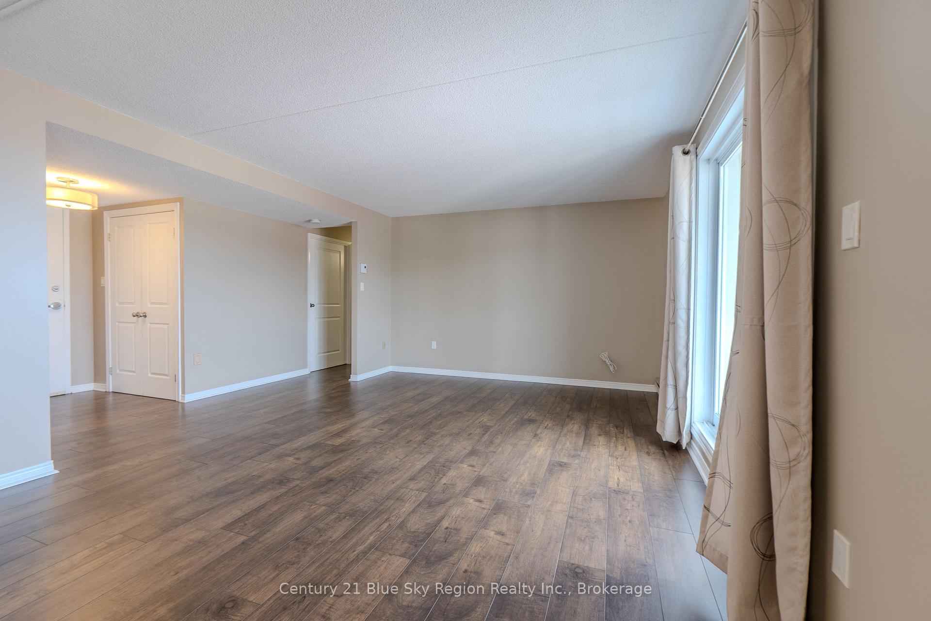 935 Stockdale Road 602, North Bay — photo 5 of 5