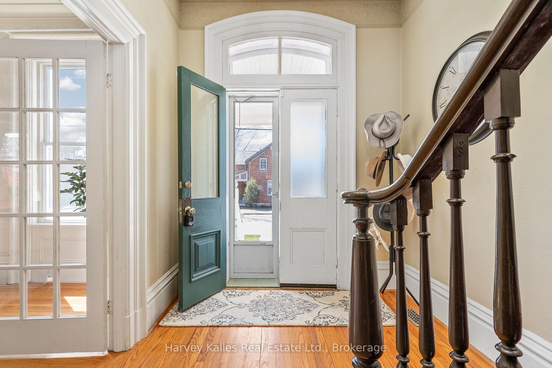 18 Centre Street, Prince Edward County — photo 5 of 5