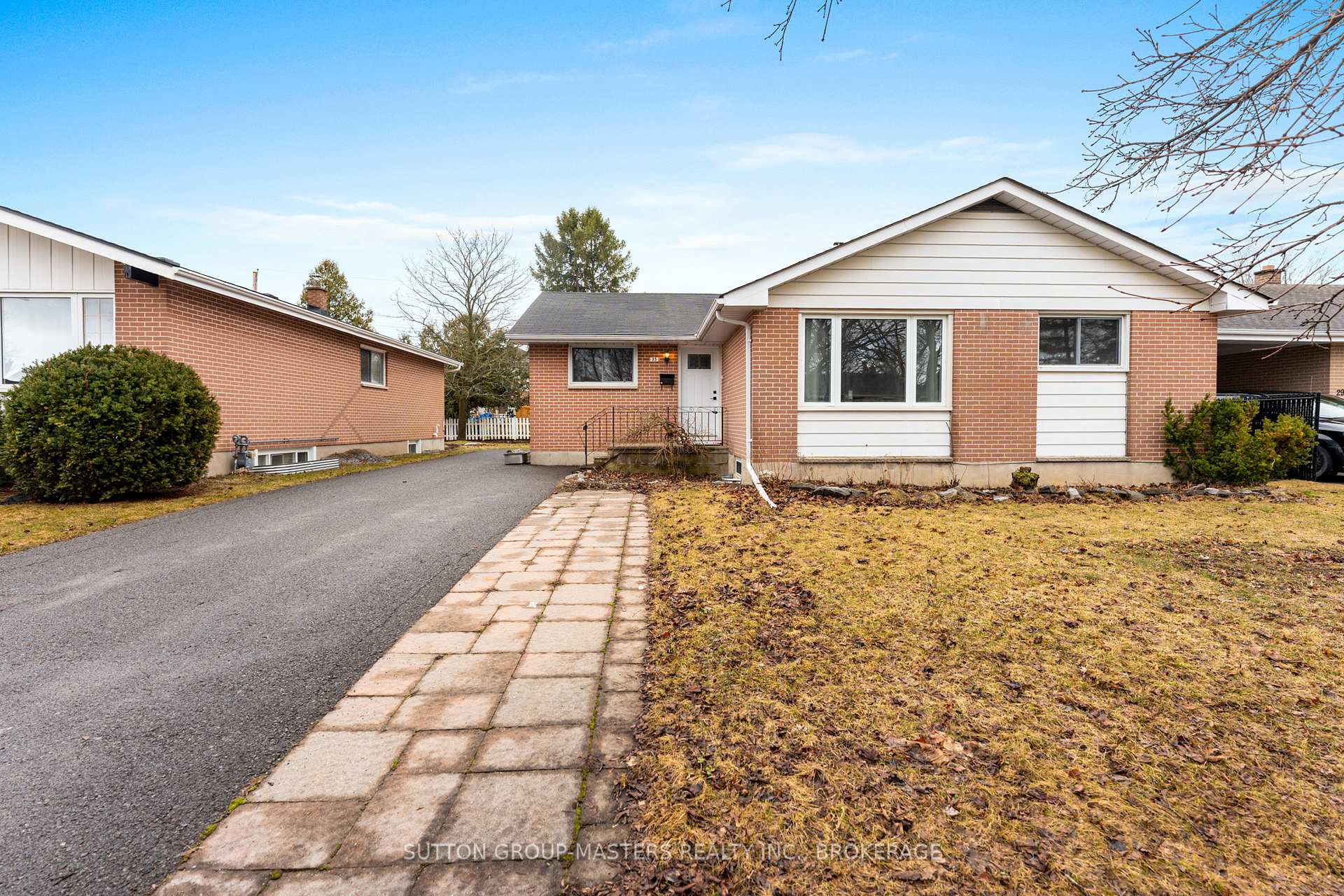 35 Holland Crescent, Kingston — photo 2 of 5