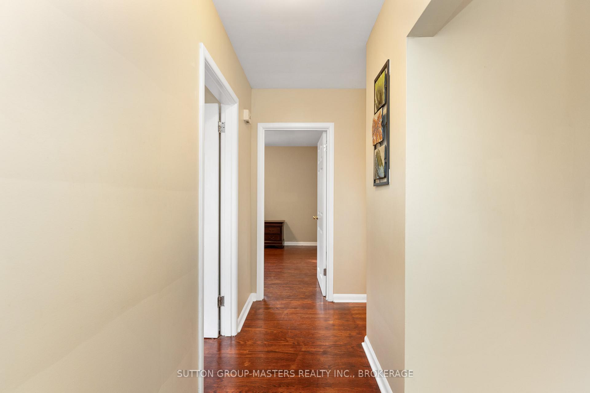 35 Holland Crescent, Kingston — photo 5 of 5