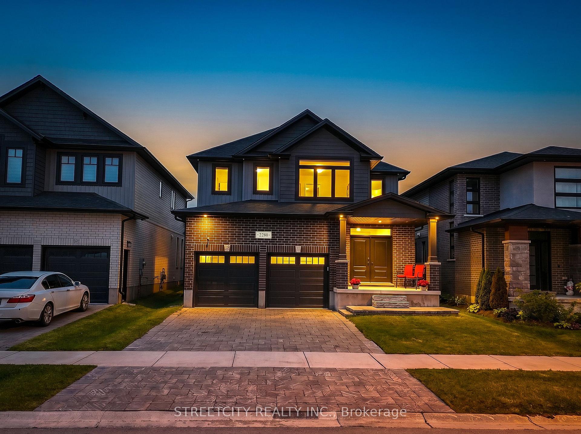 2280 Tokala Trail, London North — photo 2 of 5