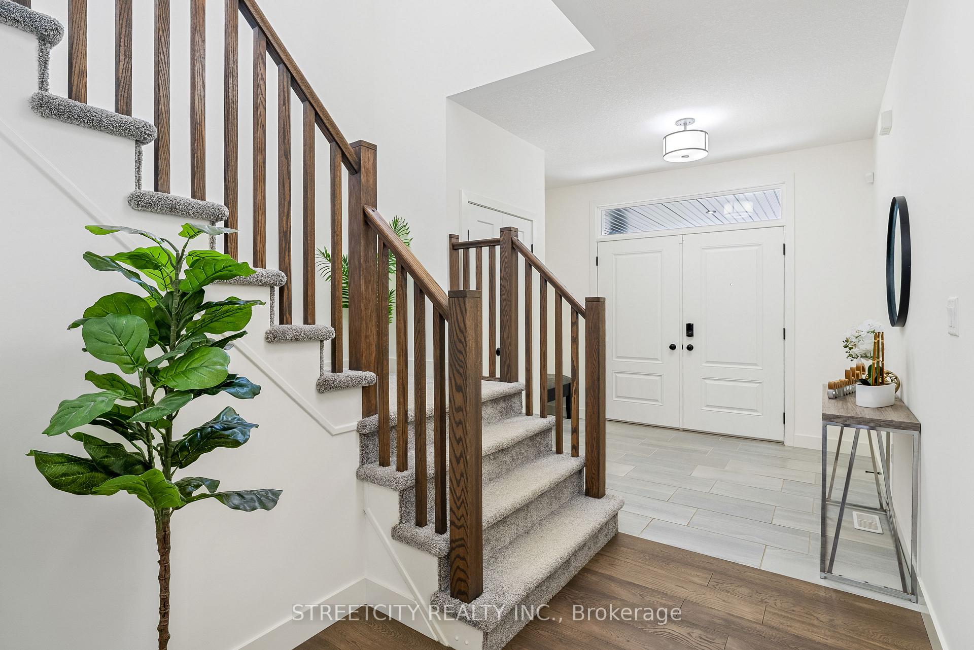 2280 Tokala Trail, London North — photo 5 of 5