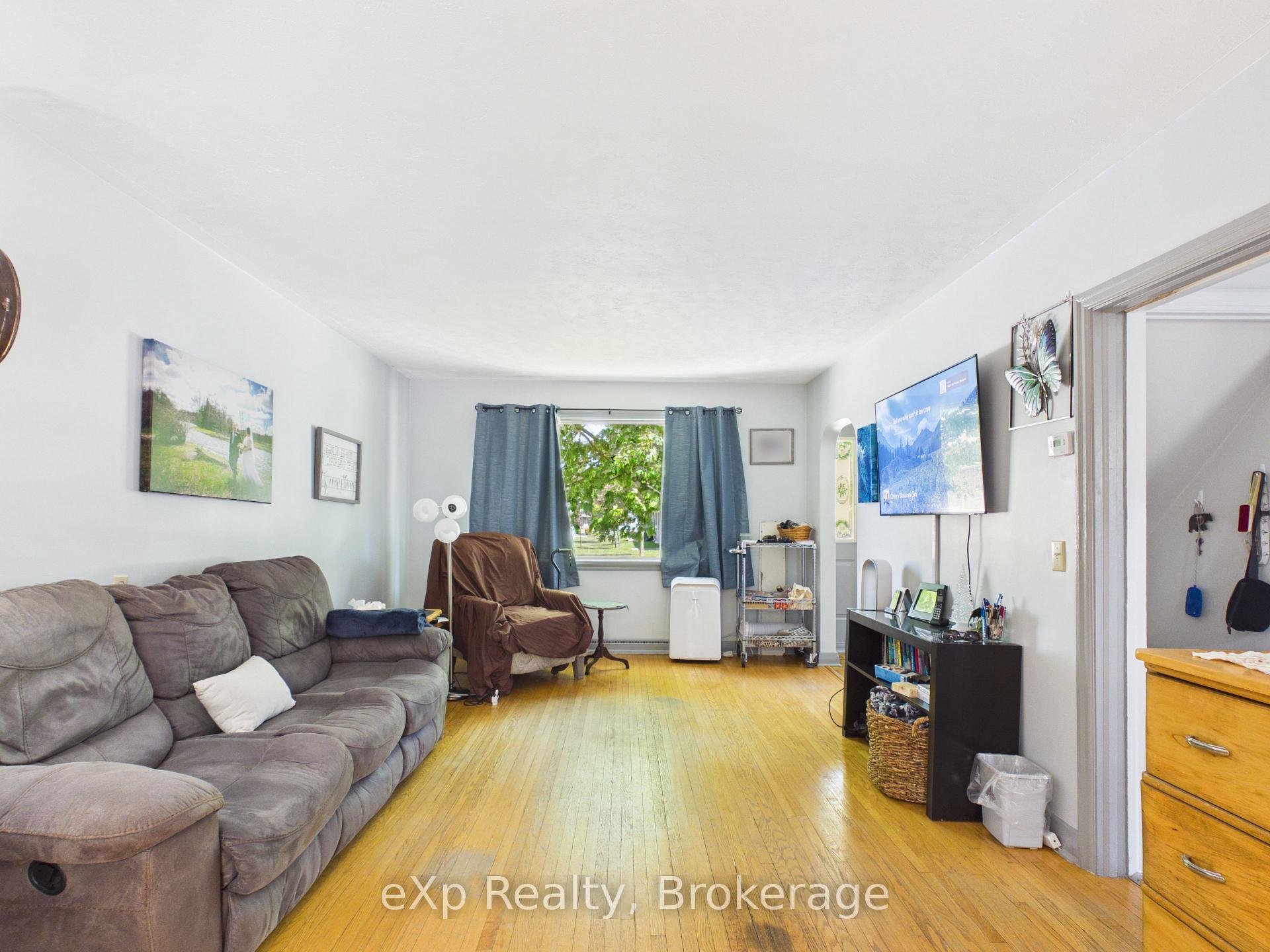 419 Colborne Street, Brockton — photo 5 of 5