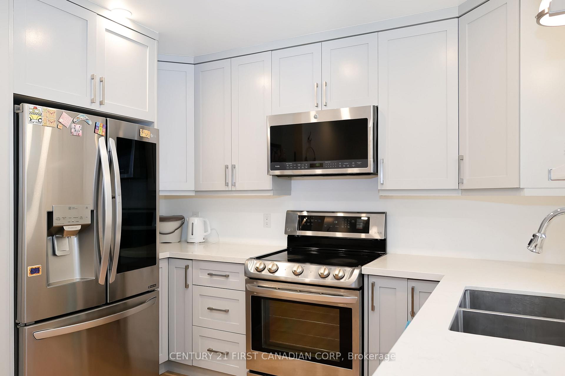 70 CHAPMAN Court 70, London North — photo 3 of 5