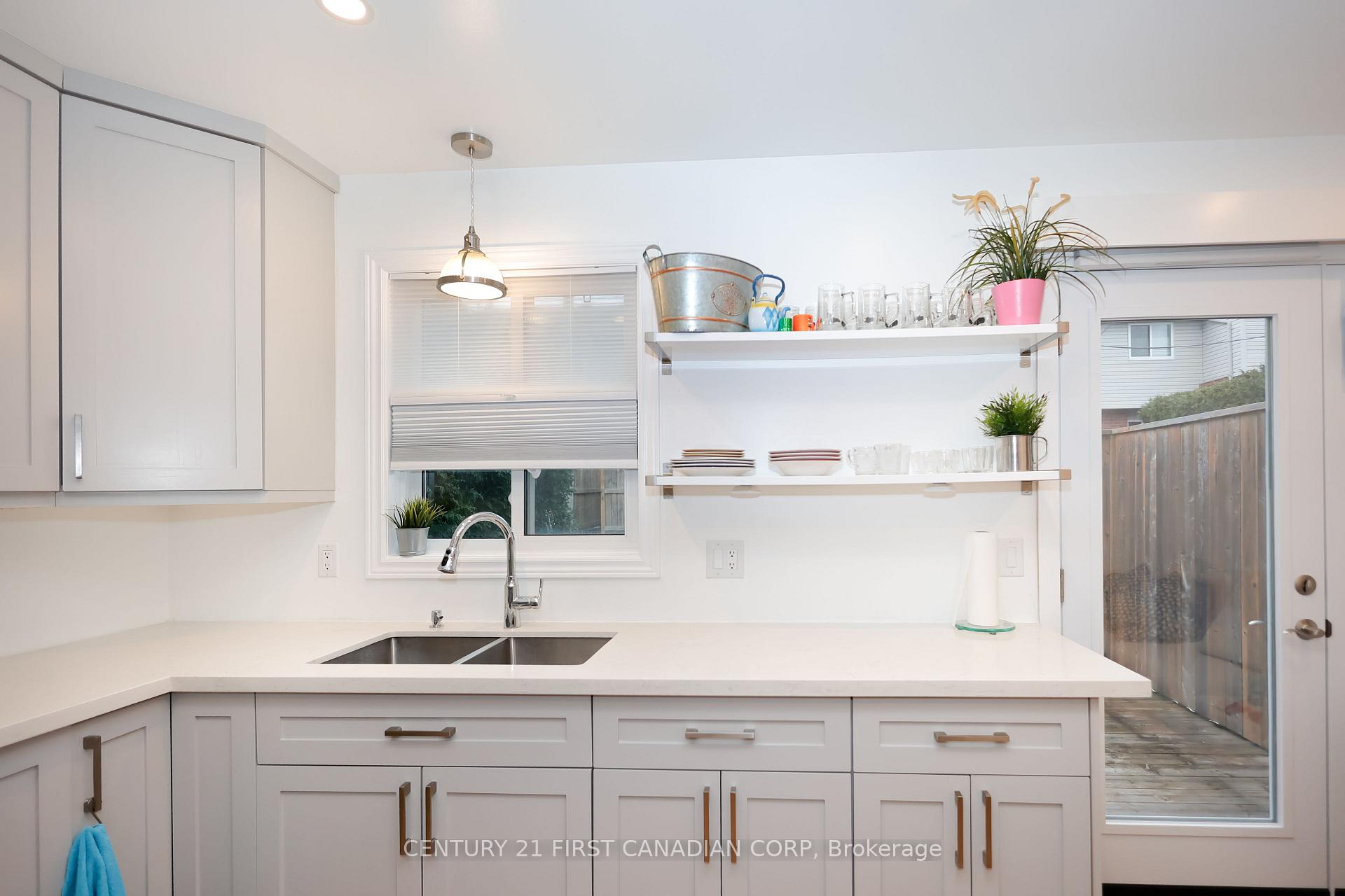 70 CHAPMAN Court 70, London North — photo 4 of 5