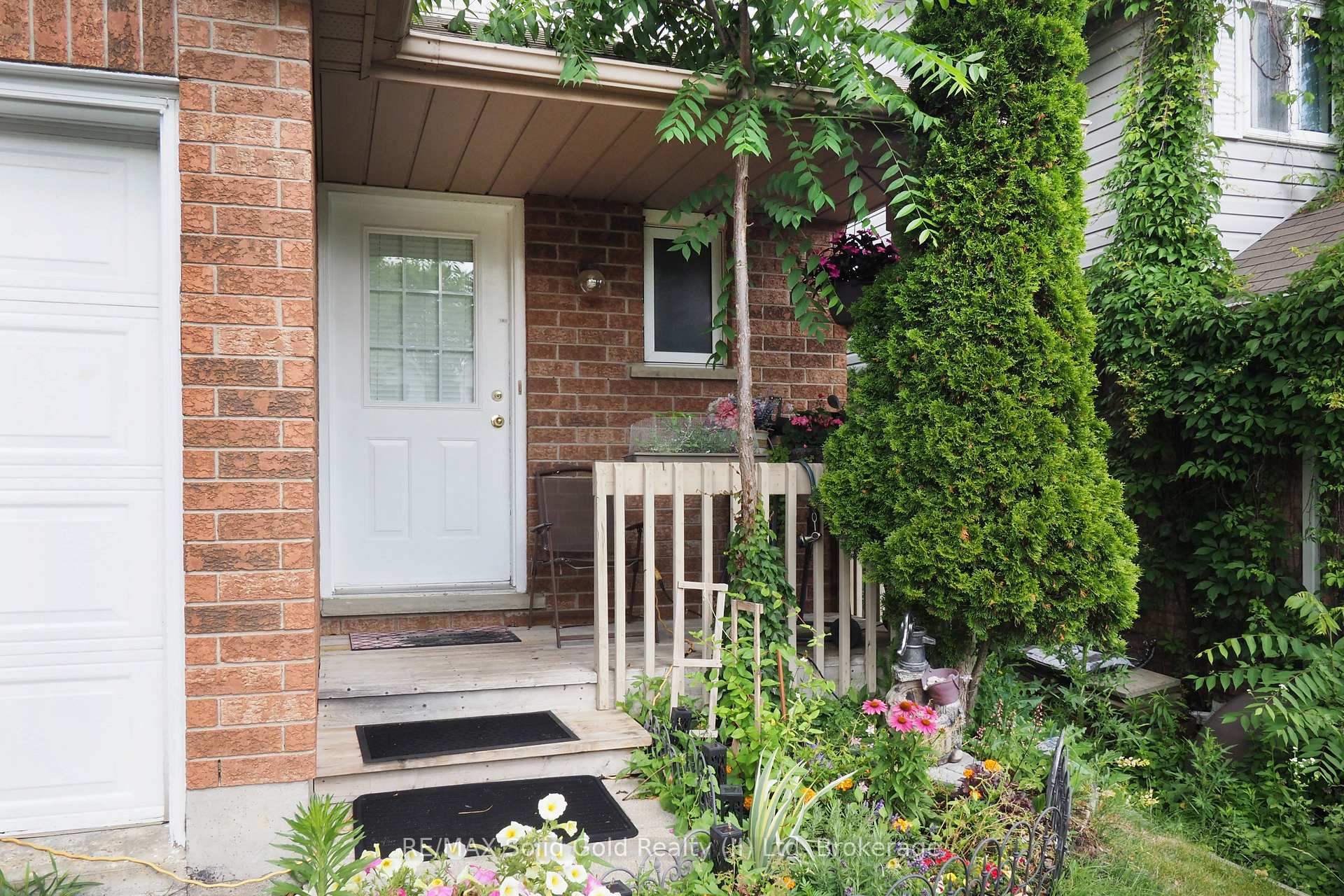 429 Exmoor Street, Waterloo — photo 4 of 5