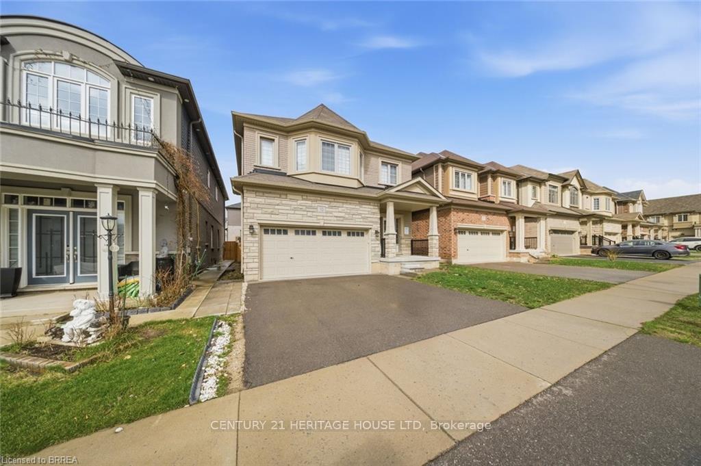 10 Kneale Street E, Brantford — photo 3 of 5