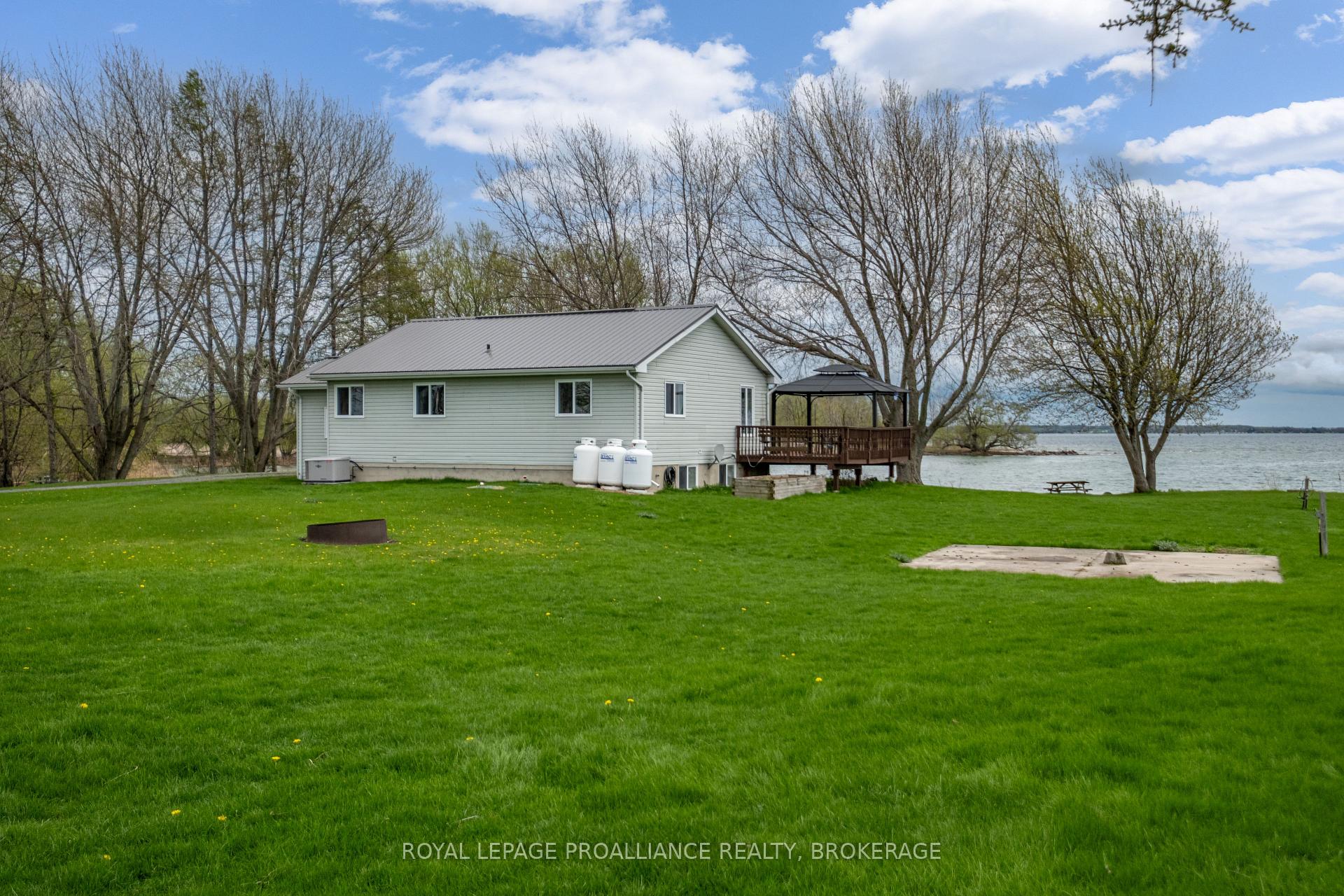 4205 Highway 96 N/A, Frontenac Islands — photo 4 of 5
