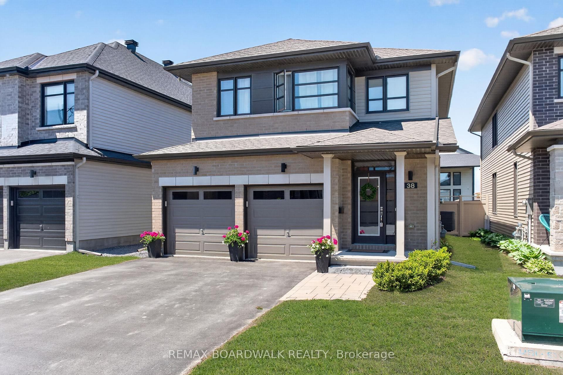 38 Thunderbolt Street, Kanata, ON K2V 0L9 — Kanata, Ontario
