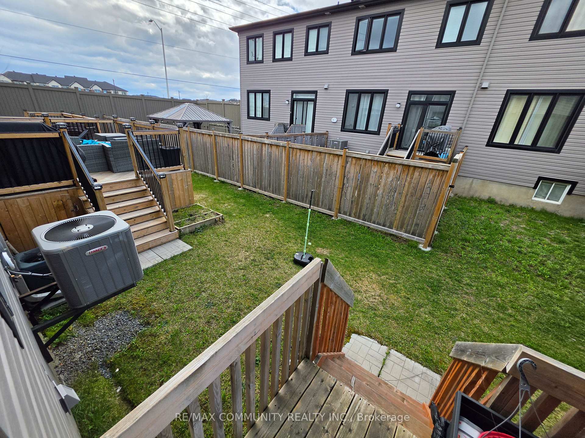 205 Don Brown Private, Kanata — photo 4 of 5