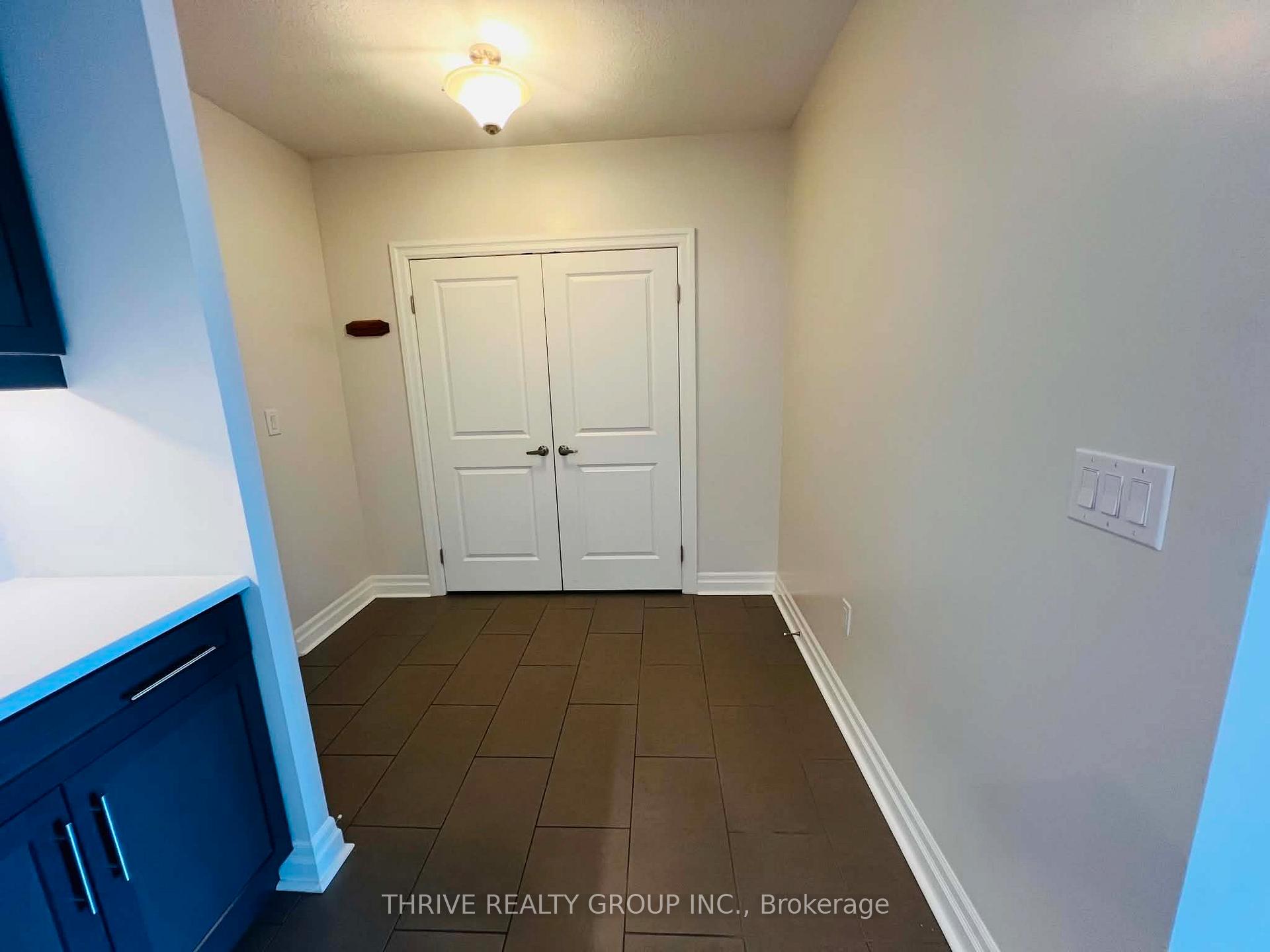 260 Villagewalk Boulevard 707, London North — photo 2 of 5