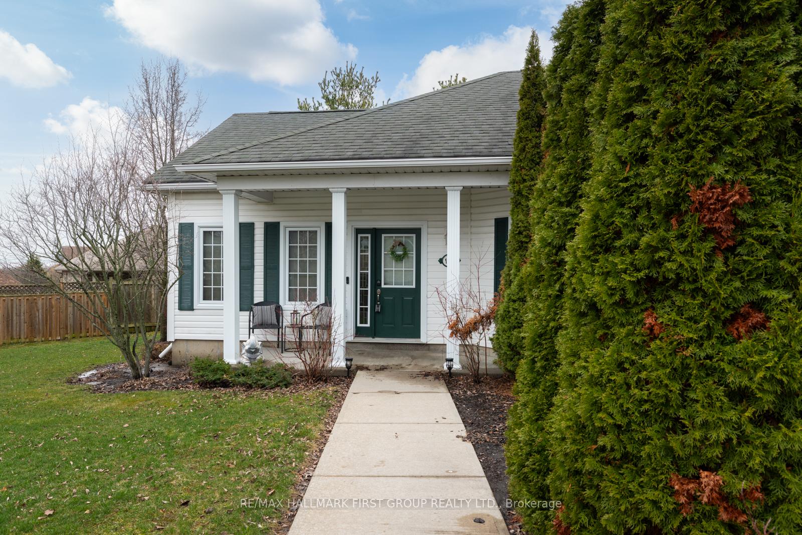 325 Densmore Road 1501, Cobourg — photo 3 of 5