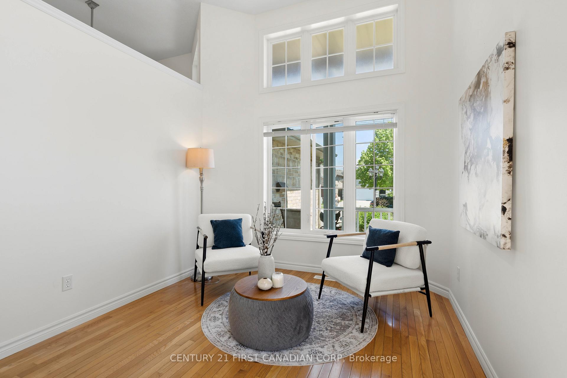 1287 Nicole Avenue, London North — photo 3 of 5