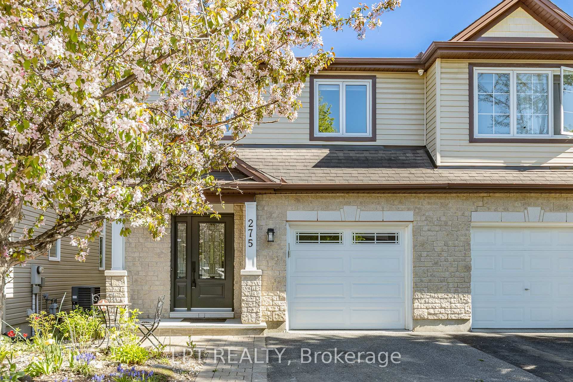 275 Tewsley Drive, Blossom Park - Airport and Area, ON K1V 0Y6 — Blossom Park - Airport and Area, Ontario