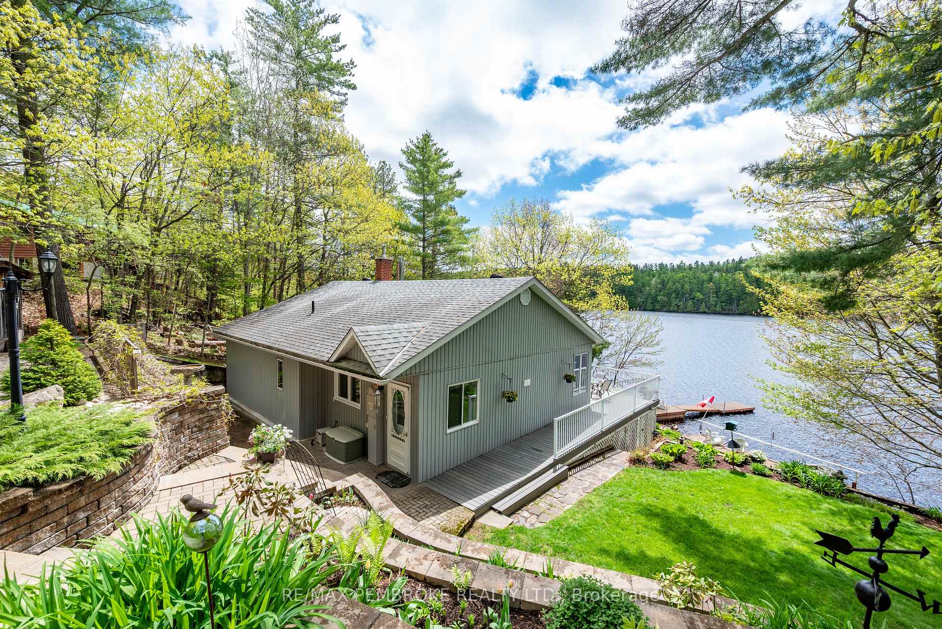 93 Bilsborrow Trail, Petawawa — photo 2 of 5