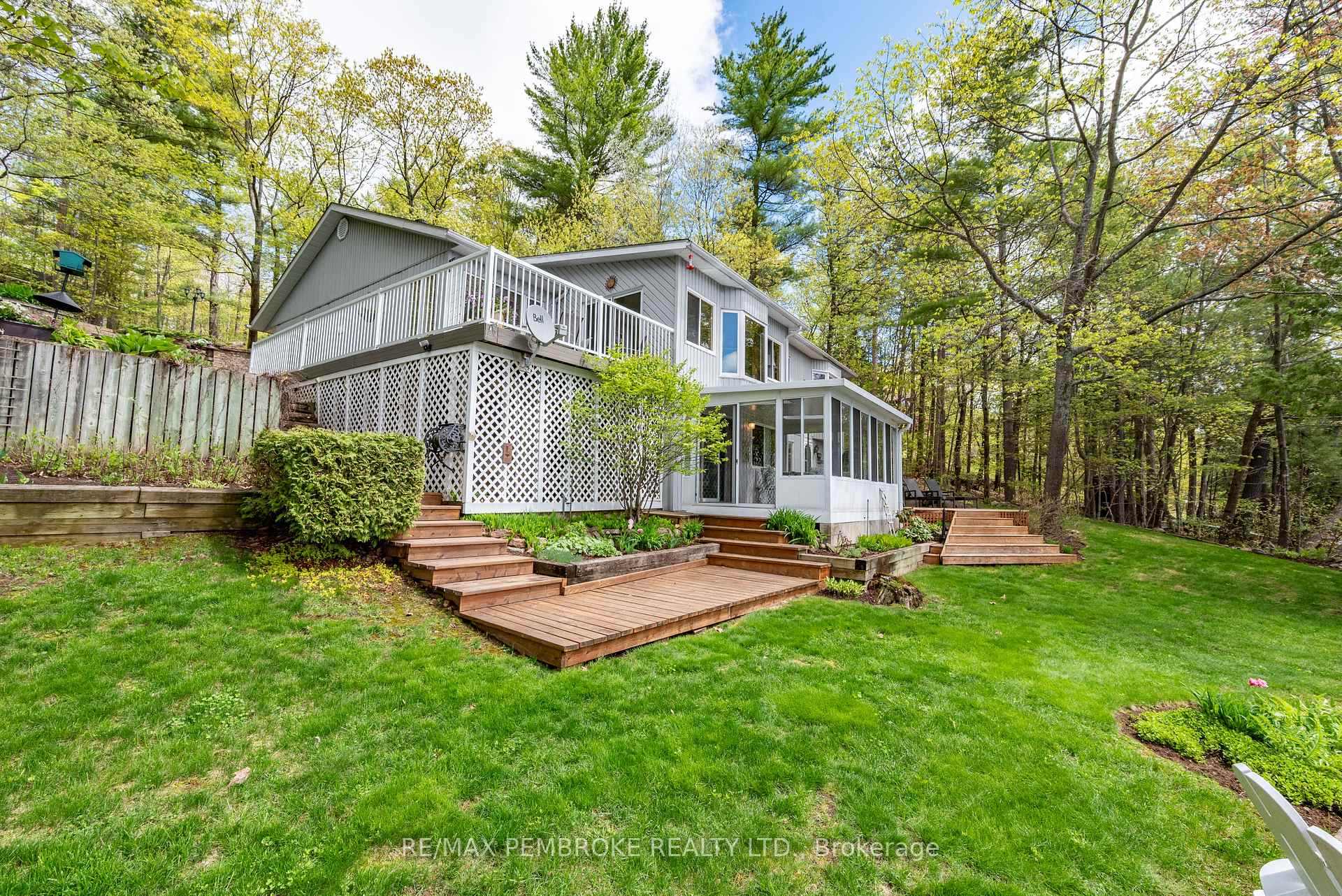 93 Bilsborrow Trail, Petawawa — photo 3 of 5