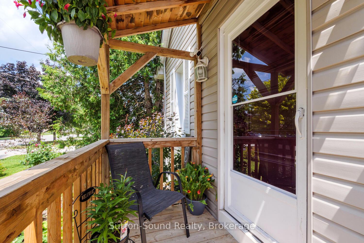 1139 4th Avenue W, Owen Sound — photo 4 of 5