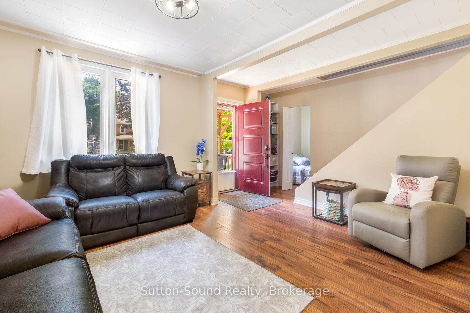 1139 4th Avenue W, Owen Sound — photo 5 of 5