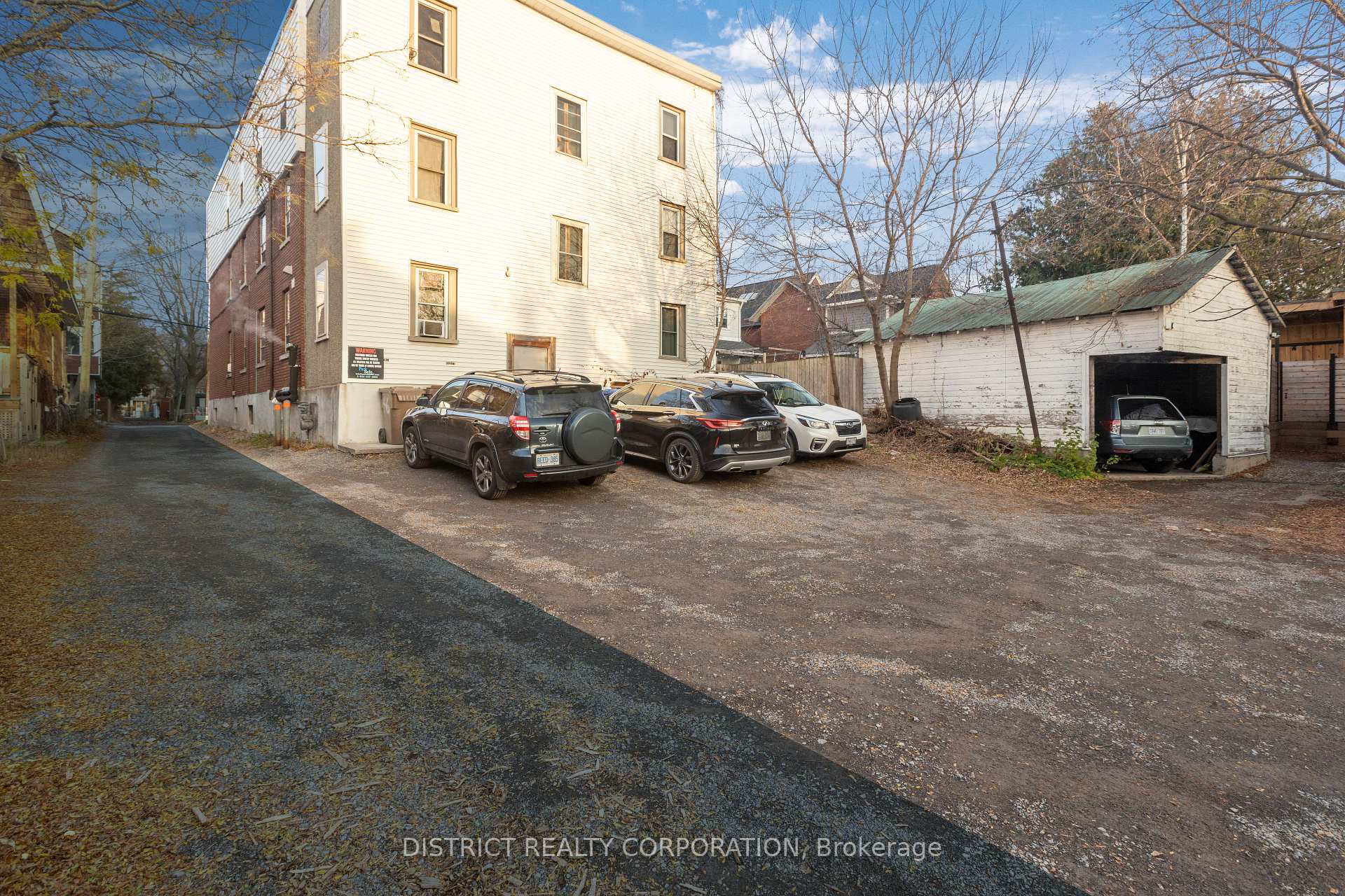 46 Carlyle Avenue, Glebe - Ottawa East and Area — photo 3 of 5