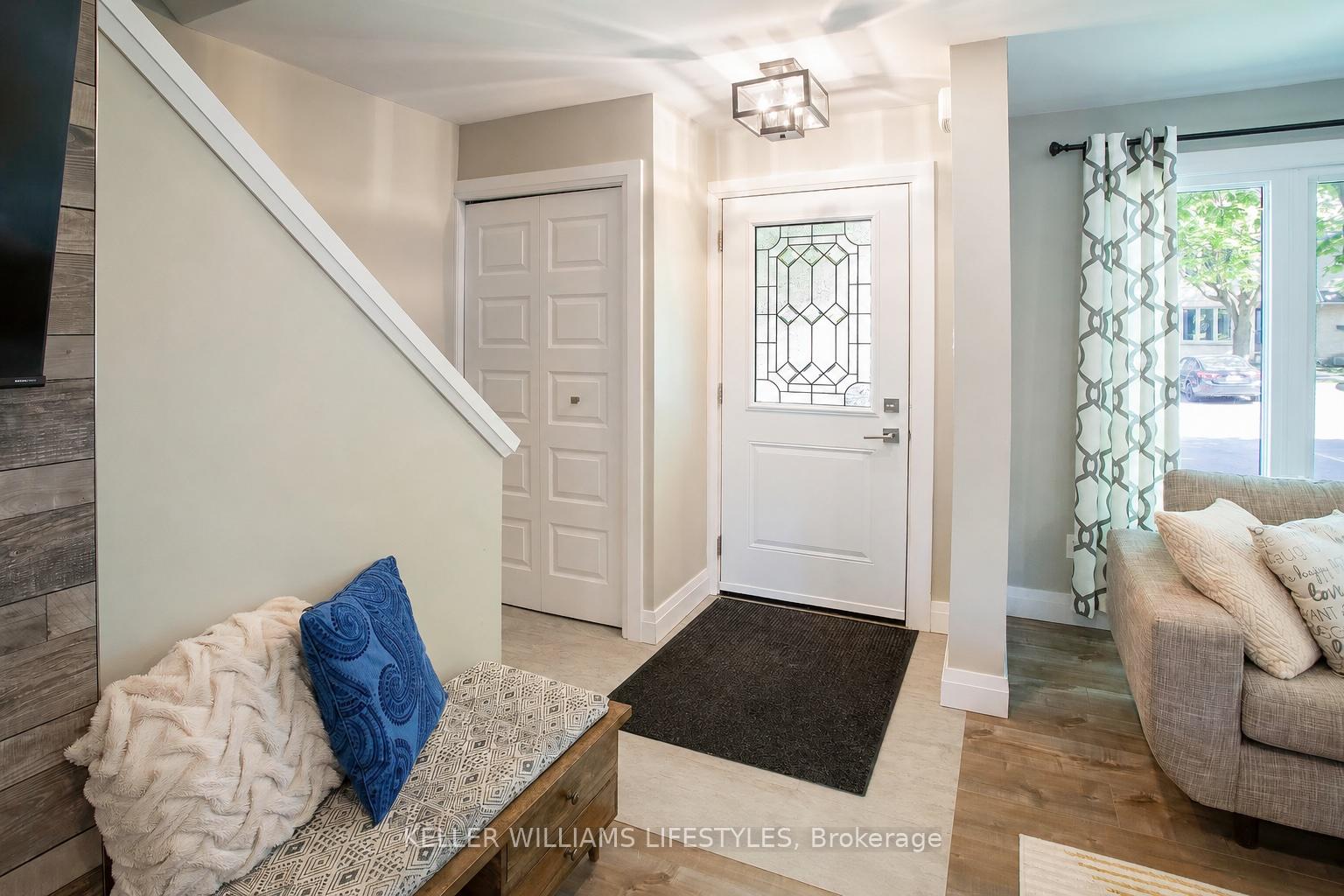 925 Lawson Road 45, London North — photo 3 of 5