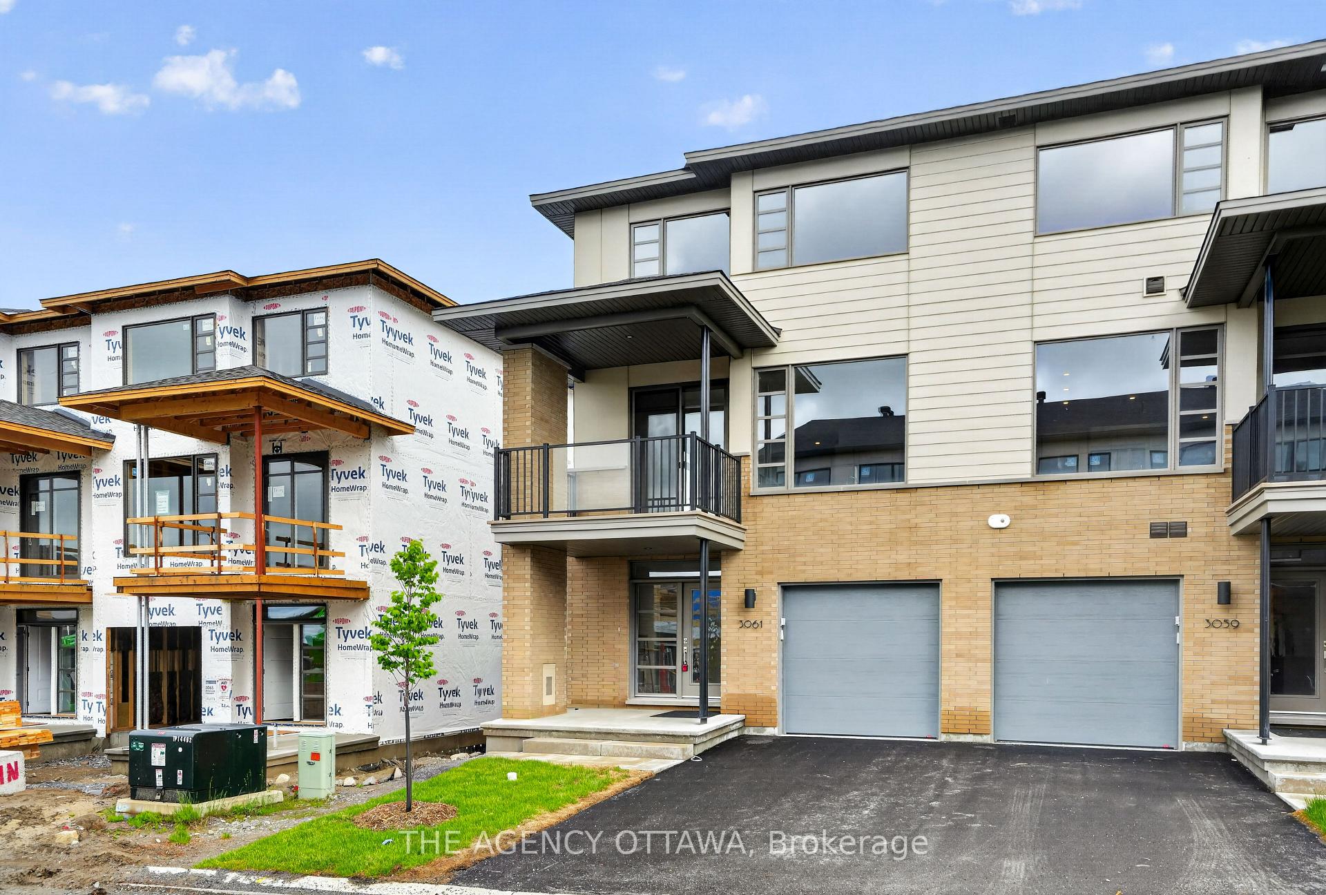 3061 Showcase Crescent, Blossom Park - Airport and Area — photo 2 of 5