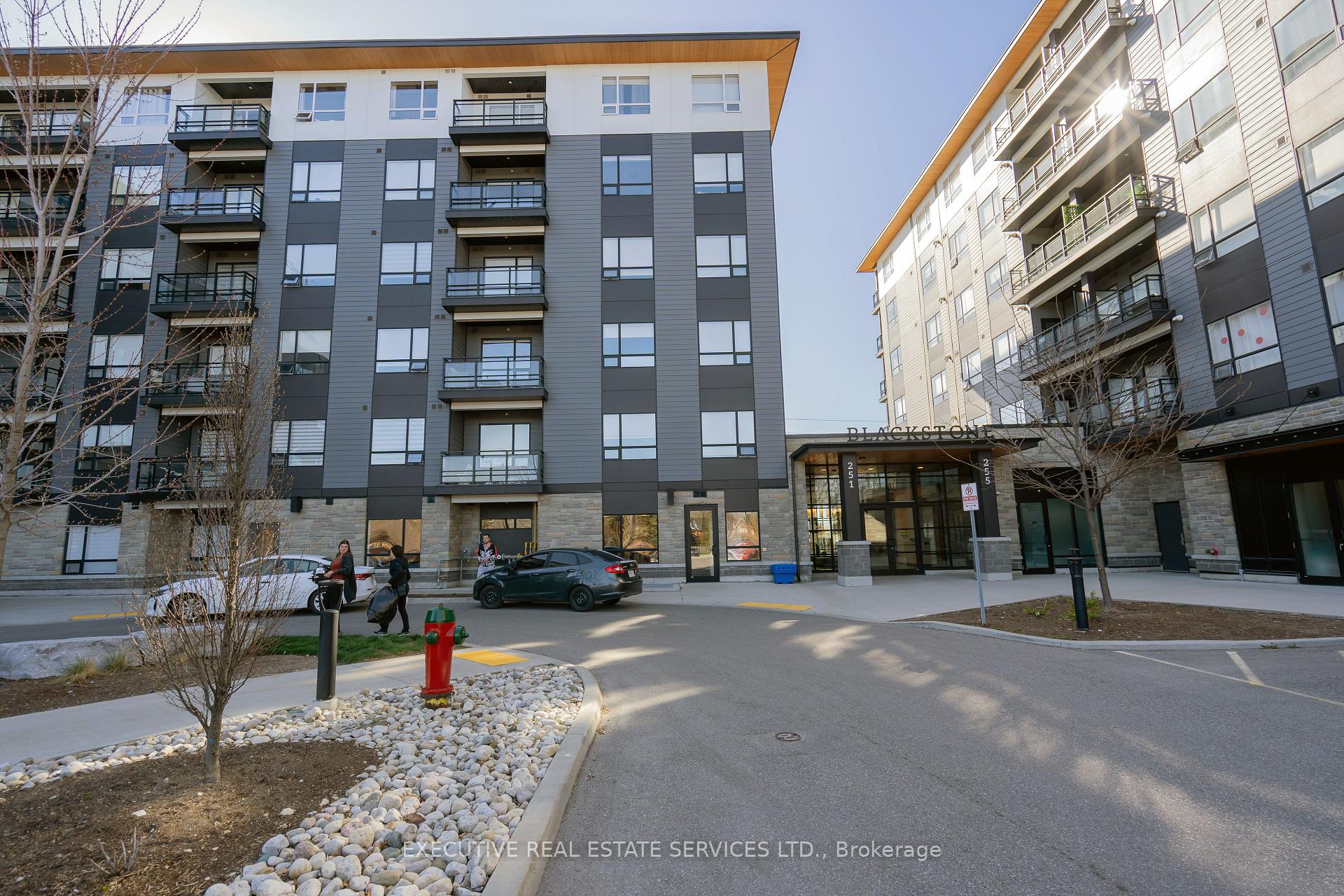 251 Northfield Drive E 322, Waterloo — photo 5 of 5