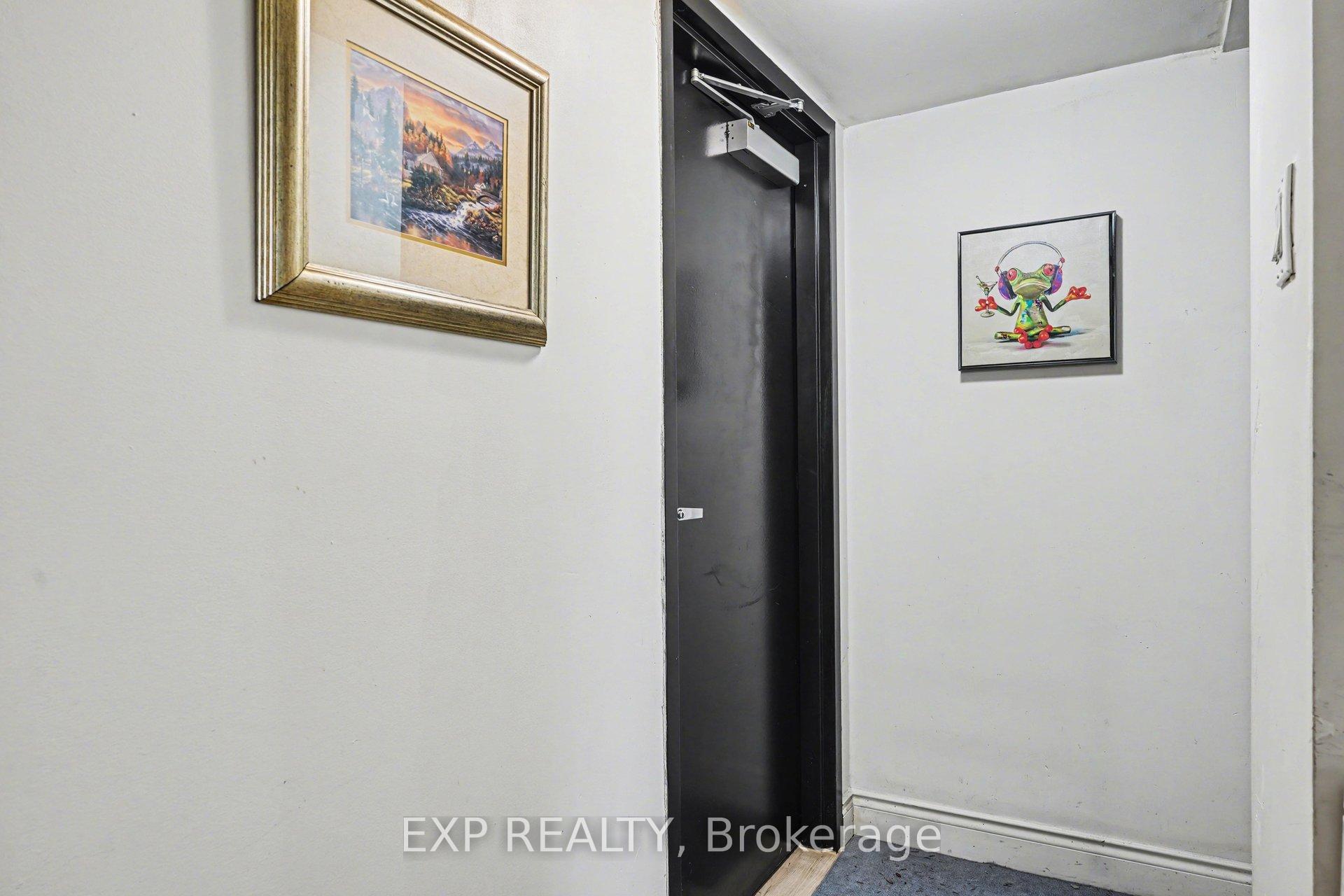 56 Glamorgan Drive, Kanata — photo 4 of 5