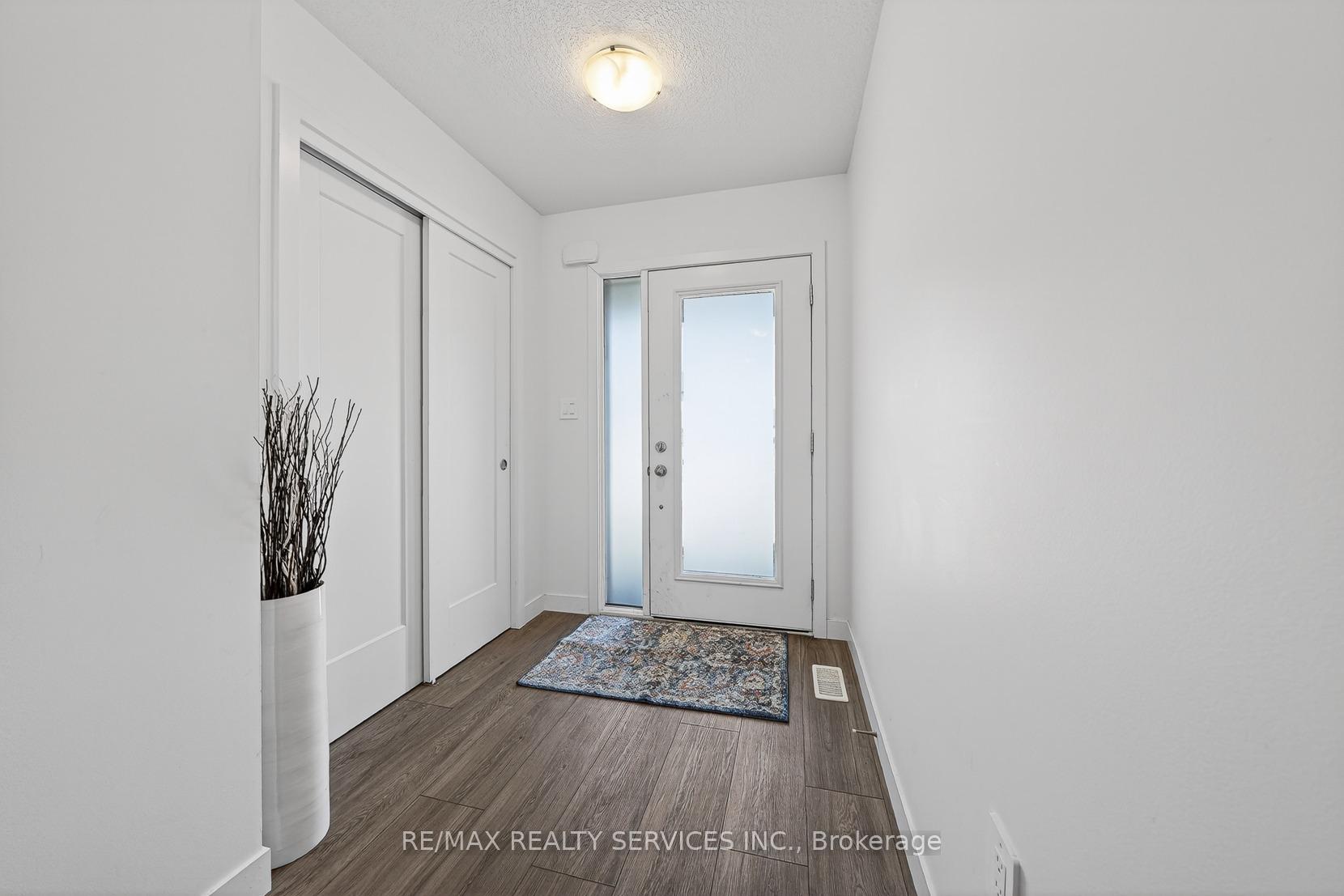 95 Queensbrook Crescent, Cambridge — photo 5 of 5