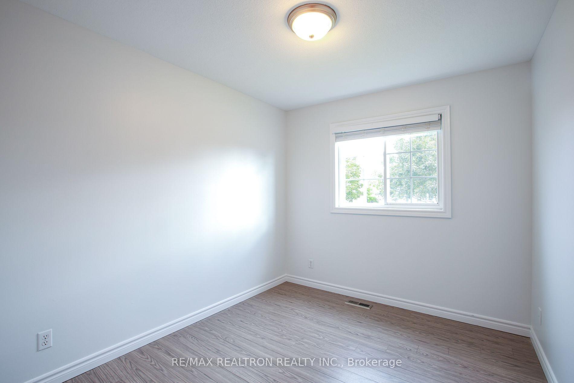 52 Liddle Lane, Belleville — photo 2 of 5