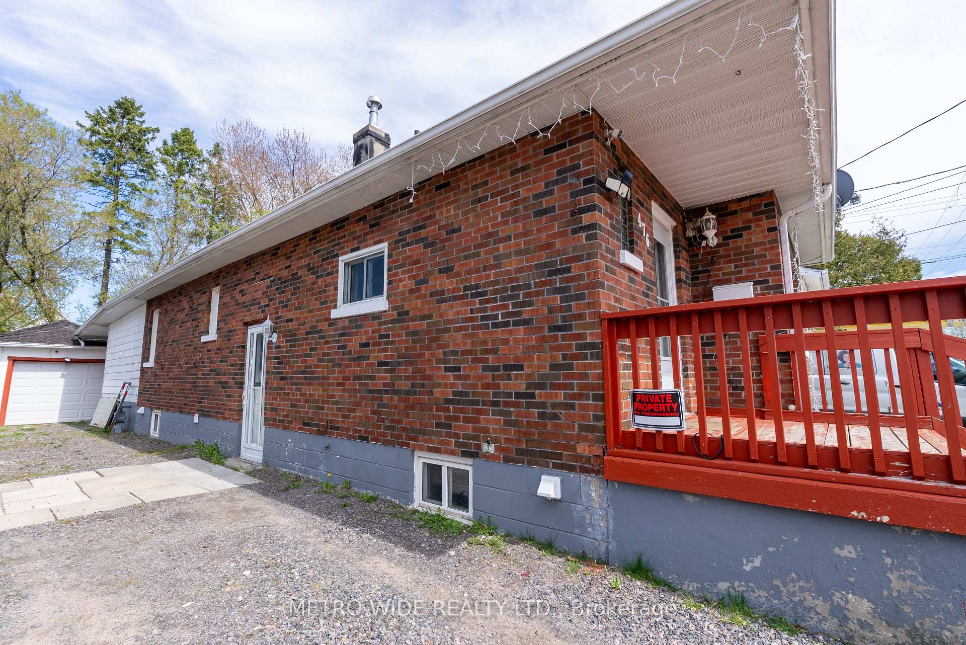476 FIRST Avenue E, North Bay — photo 4 of 5