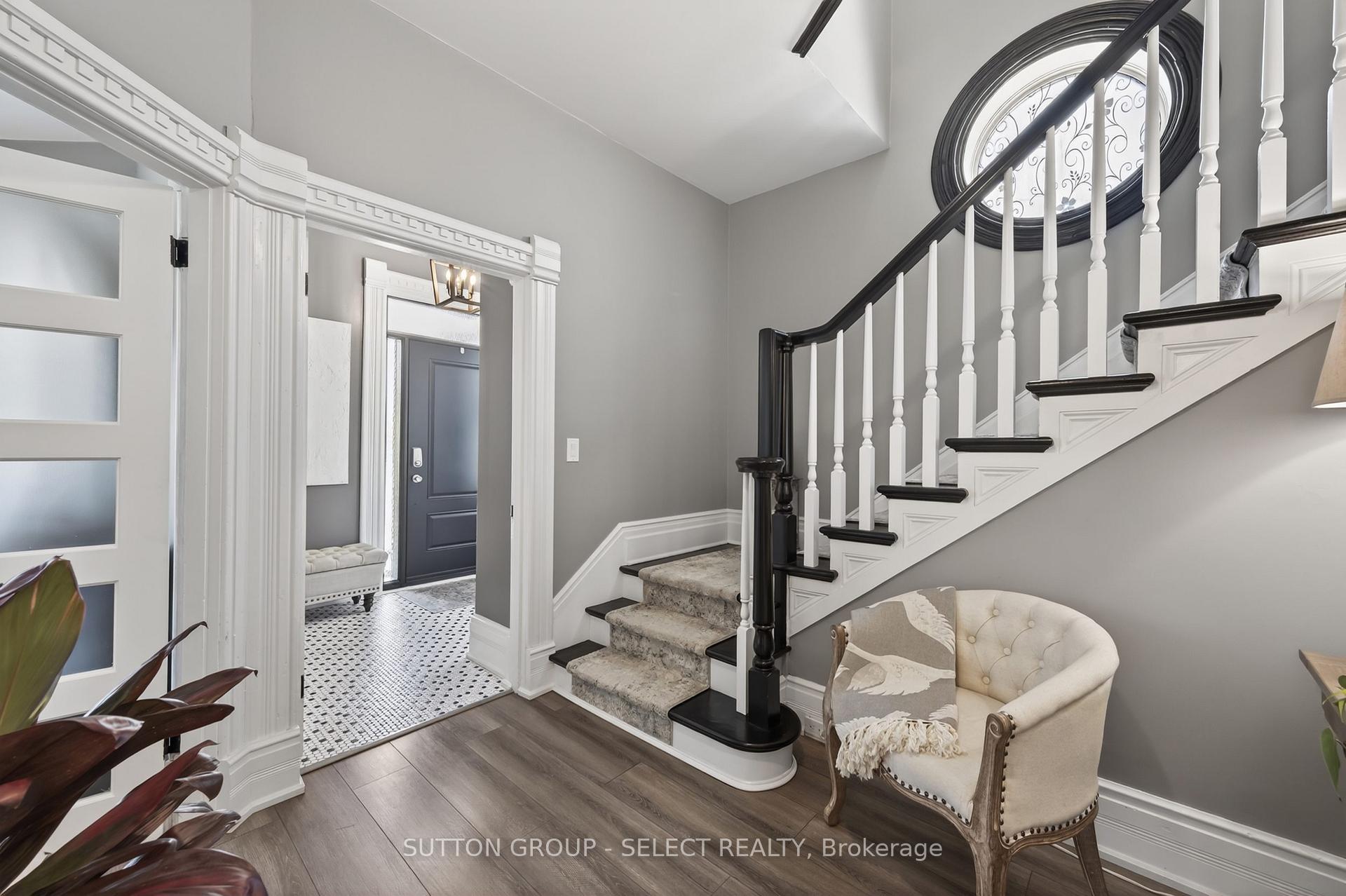 28 Wellington Street, St. Thomas — photo 3 of 5